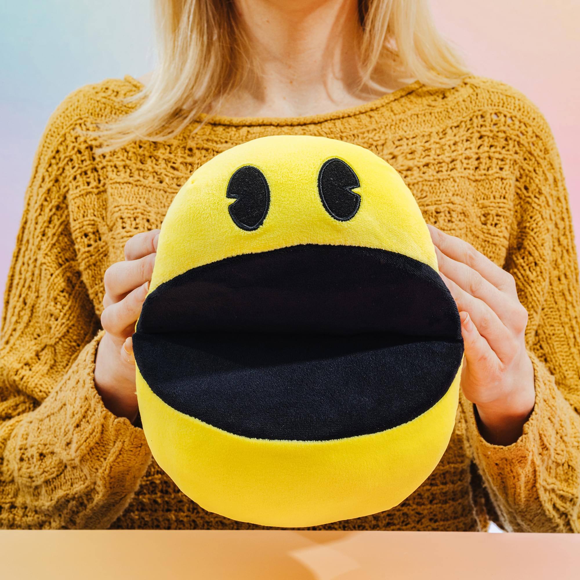 Alt View 4. Toynk - PAC-MAN 7-Inch Plush Assorted Case 18 - Multi-Colored.