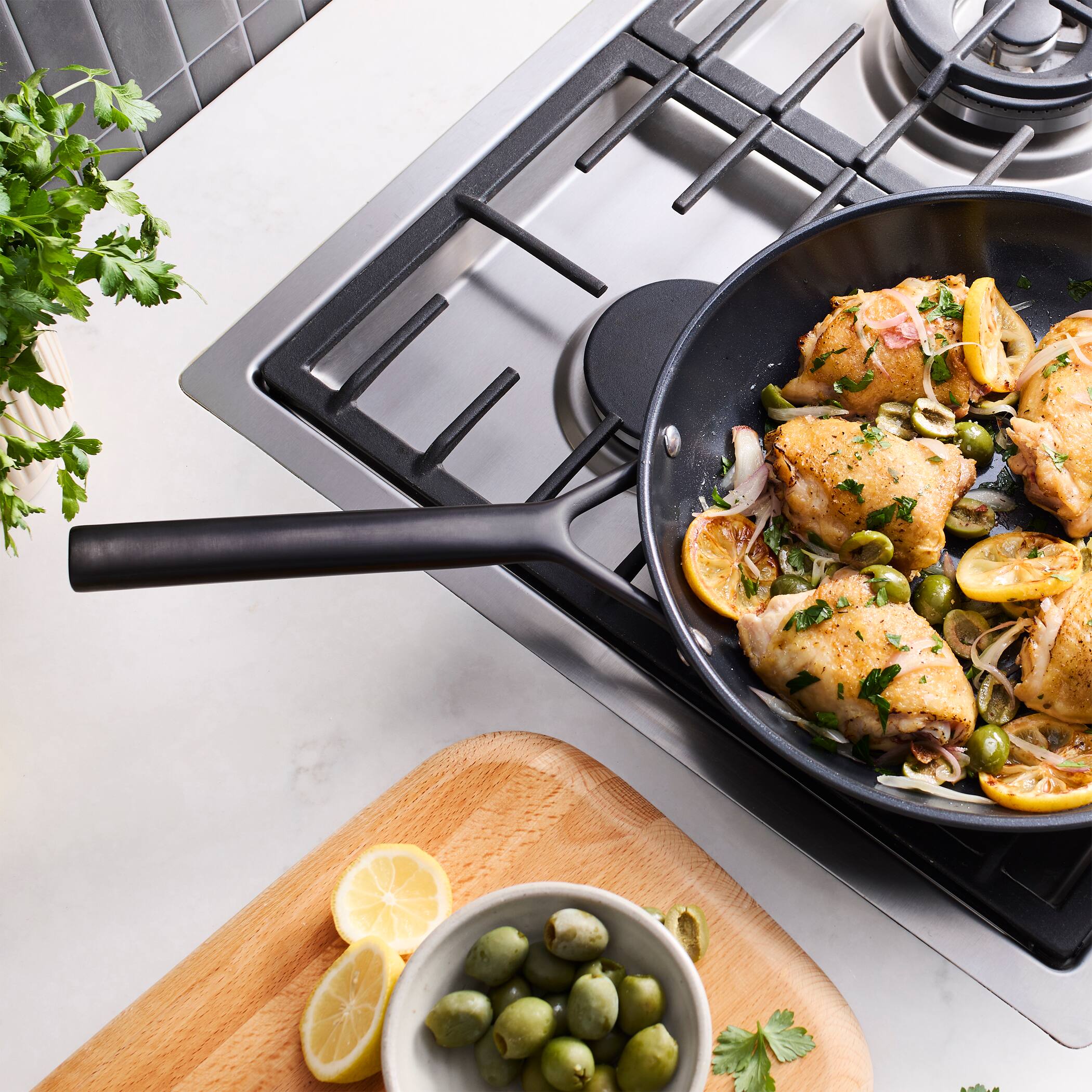 Alt View 4. ZWILLING - ZWILLING Milano 10-inch Aluminum Ceramic Nonstick  Fry Pan - Black.