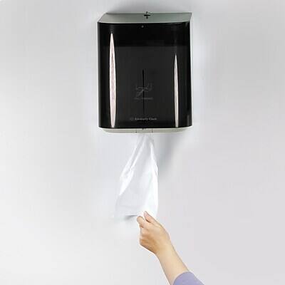 Alt View 4. Kleenex - Kleenex Premiere Centerpull Paper Towels, 1-ply, 250 Sheets/Roll, 4 Rolls/Pack (1320) - White.