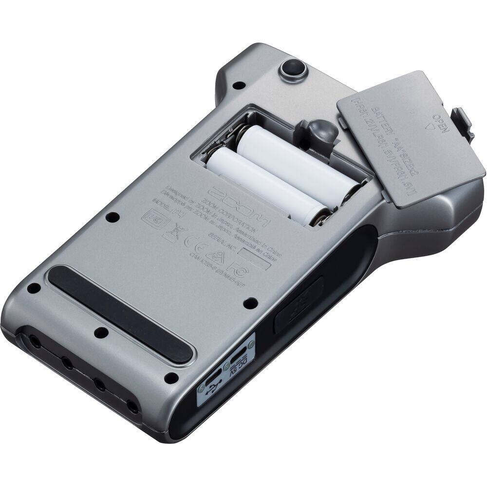 Sure, here is the corrected and grouped text from the image:

---

**Battery Information:**
- BATTERY: 2/3A 3.7V Li-ion
- OPEN

**Product Information:**
- ZOOM
- ZOOM CORPORATION
- MADE IN CHINA

**Specifications:**
- 2000mAh
- 7.4V
- 20.8Wh

**Warnings and Instructions:**
- DO NOT DISPOSE OF IN WASTE
- DO NOT THROW IN FIRE
- DO NOT SHORT CIRCUIT
- DO NOT EXPOSE TO HIGH TEMPERATURE
- DO NOT EXPOSE TO WATER
- DO NOT EXPOSE TO MOISTURE

**Additional Information:**
- 2000mAh 7.4V 20.8Wh
- 2000mAh 7.4V 20.8Wh

**Certifications:**
- CE
- FCC

---

This text is grouped and corrected based on the visible information in the image.