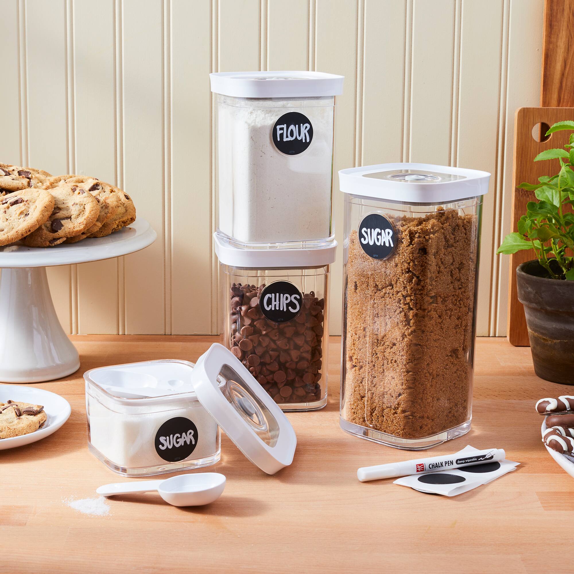 FLOUR  
SUGAR  
CHIPS  
SUGAR  
CHALK PEN