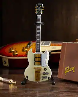 Axe Heaven - Gibson SG Custom 1964 White 1:4 Scale Mini Electric Guitar Replica GG-222AH - Collectibles - Multicolor