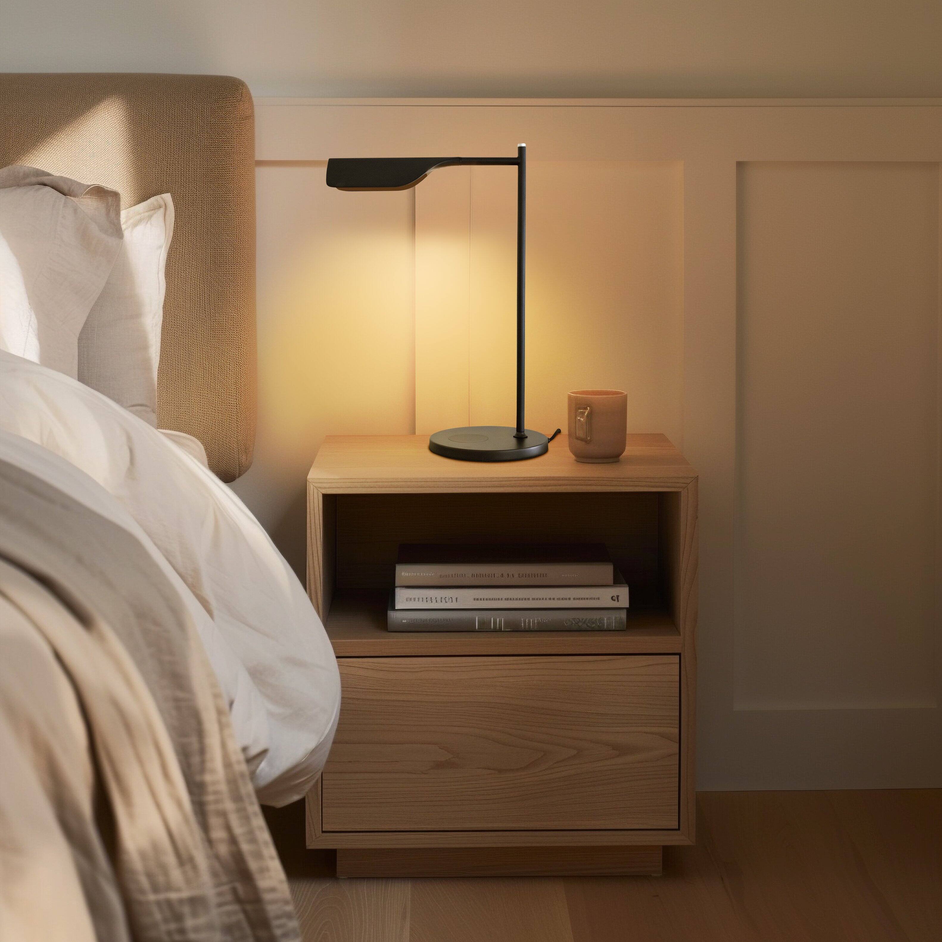 | | L. .. C.... | 3*591900 - | | : : | | M | | K E m