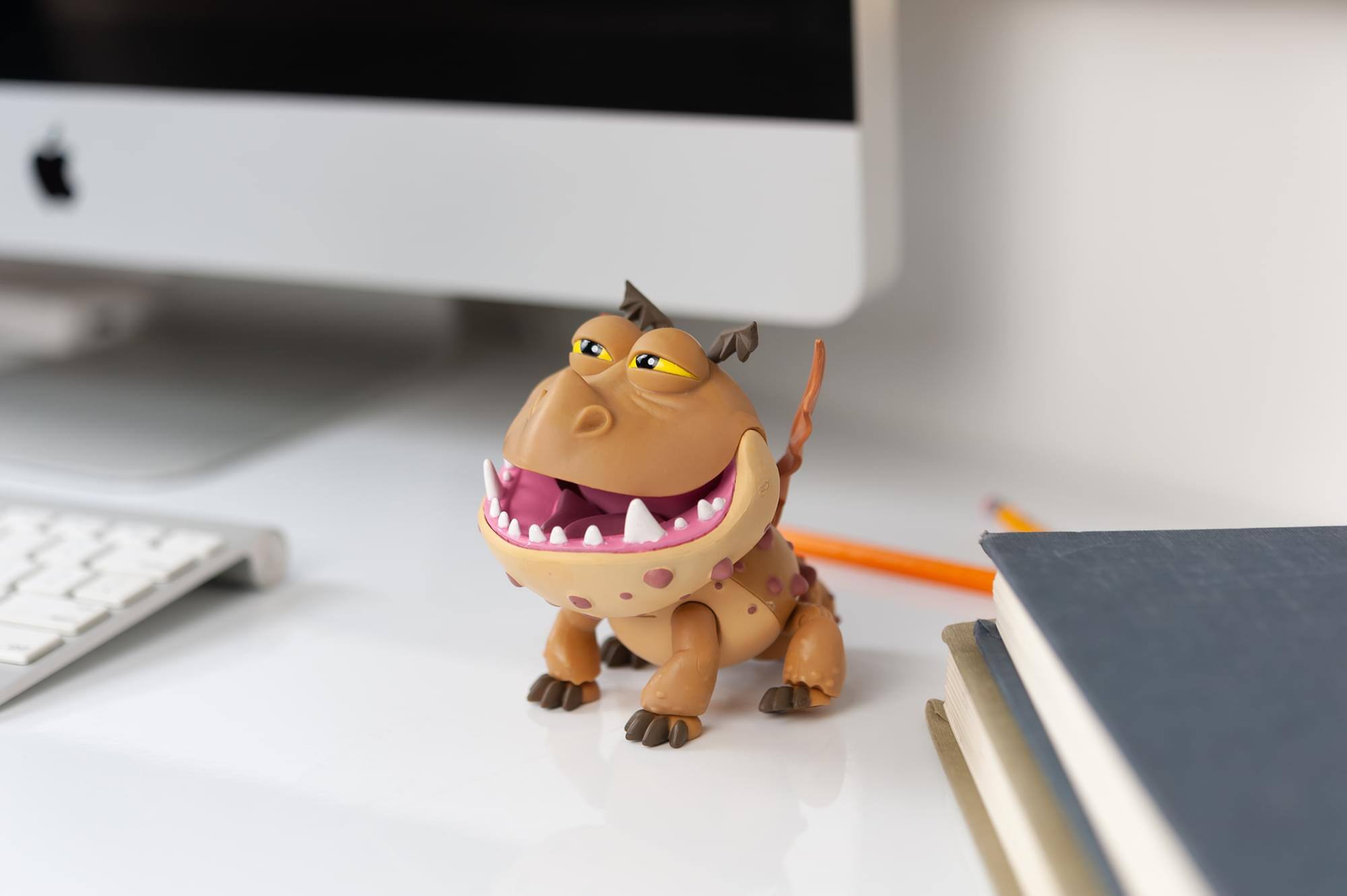 Alt View 3. The Loyal Subjects - How To Train Your Dragon 6"-7" Action Vinyl: Meatlug - Brown.