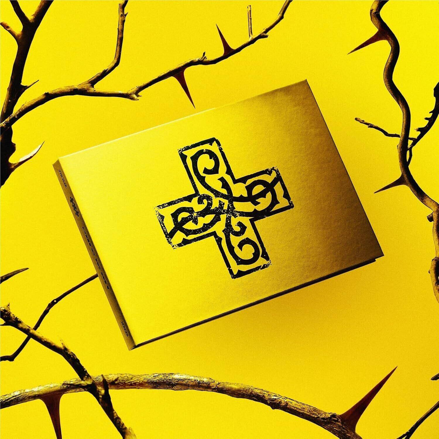 Front. TOMORROW X TOGETHER - 7TH YEAR: A Moment of Stillness in the Thorns  - COMPACT DISCS.