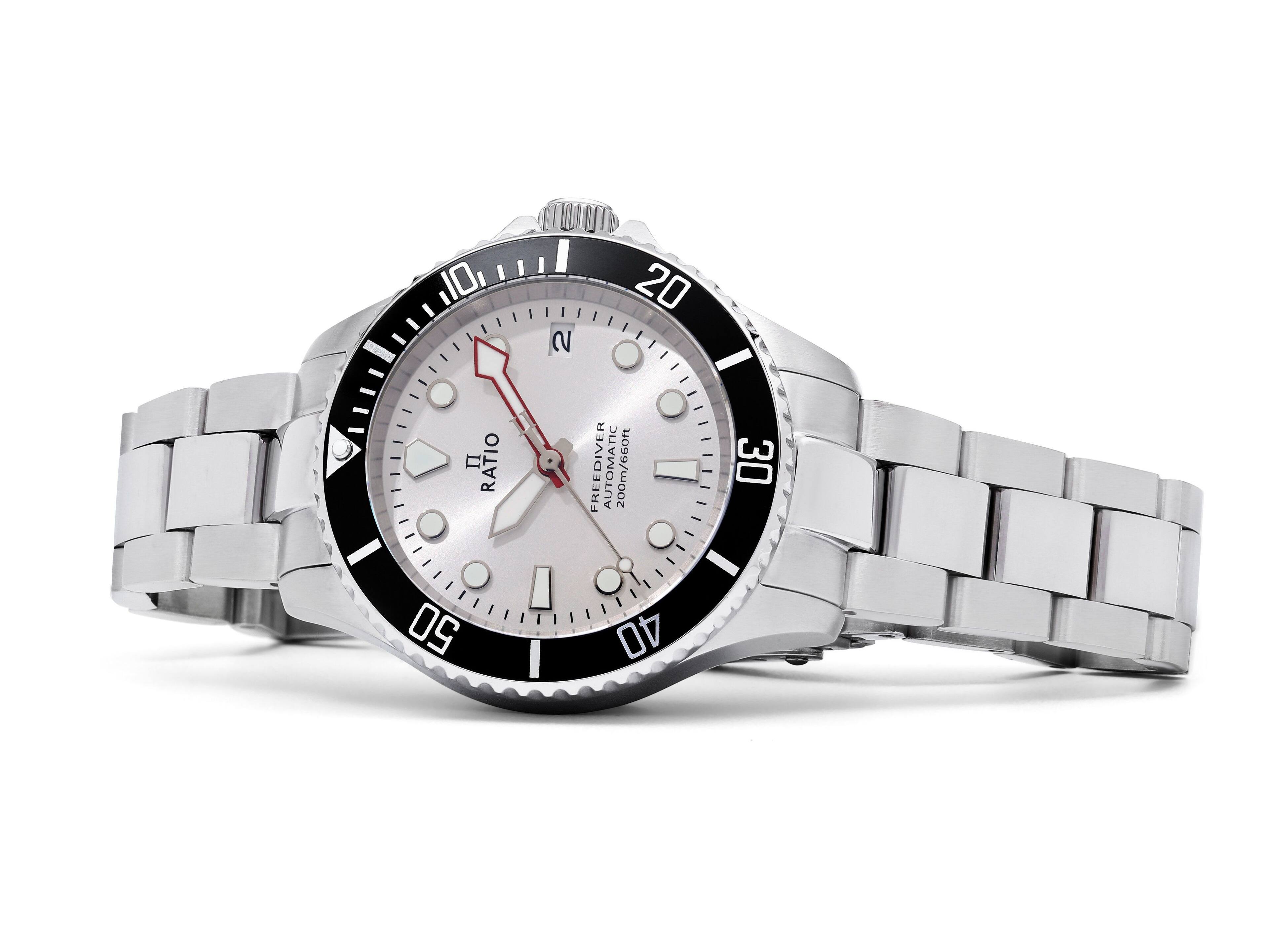 RATIO  
FREEDIVER AUTOMATIC  
200m/660ft  
200M/660FT  
30 MINUTE