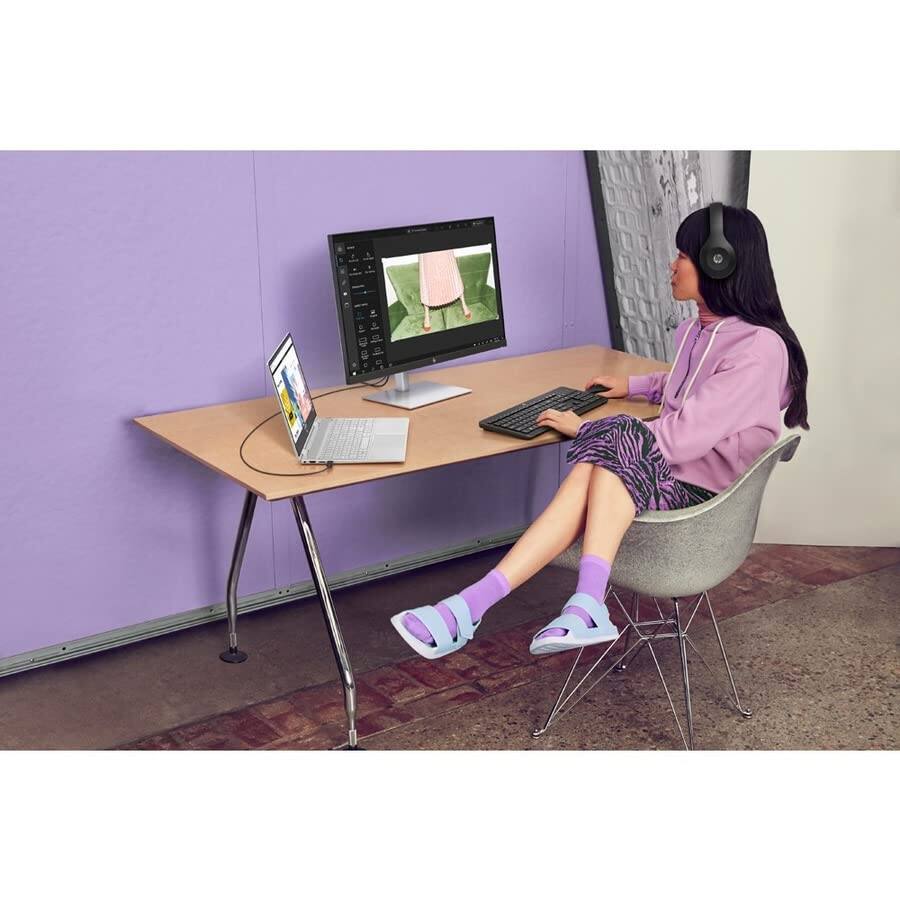 Angle. HP - HP Wireless Keyboard & Mouse Combo - Full Size Chiclet, 3-Zone, 2.4GHz, PC/Mac Compatible - black.