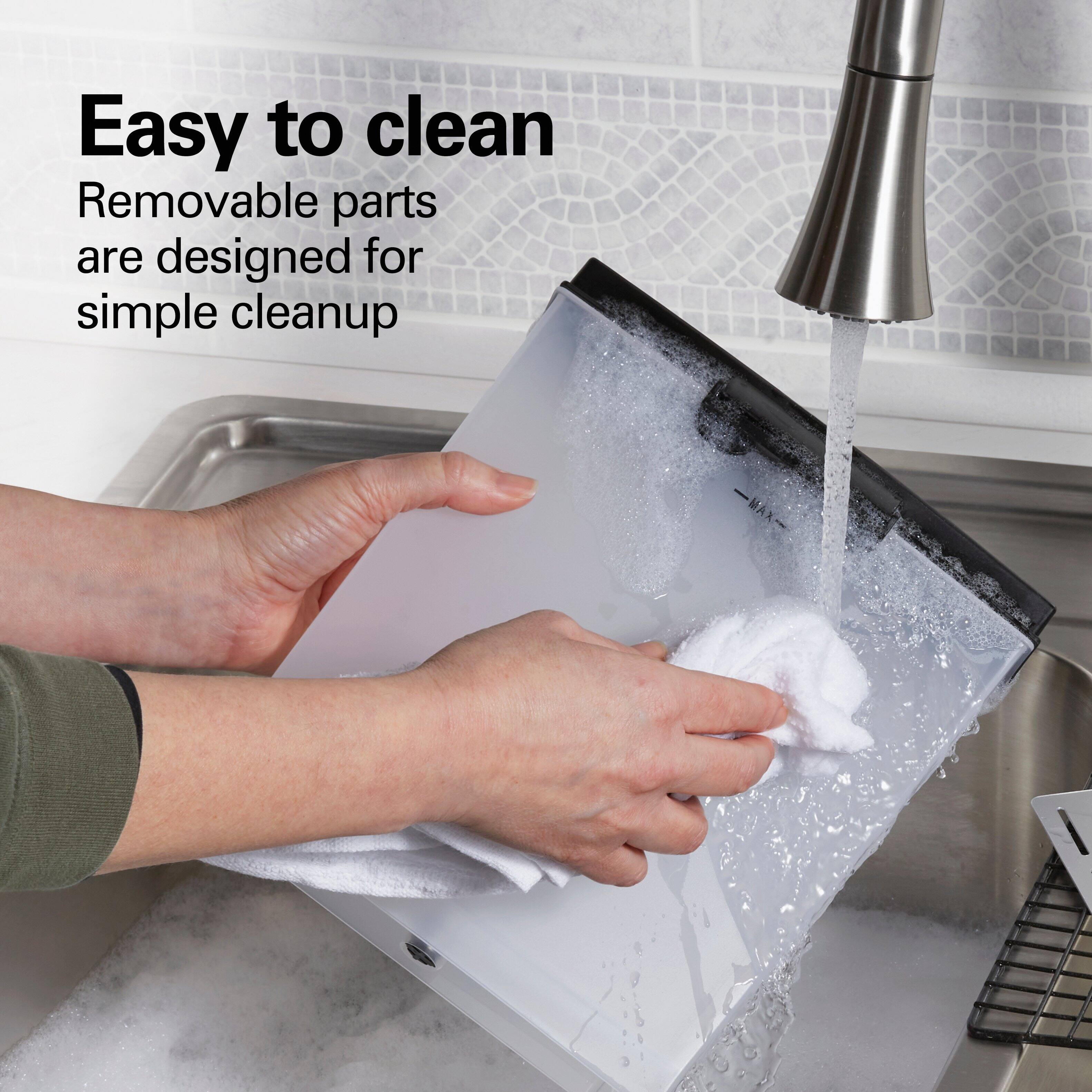 Easy to clean  
Removable parts are designed for simple cleanup