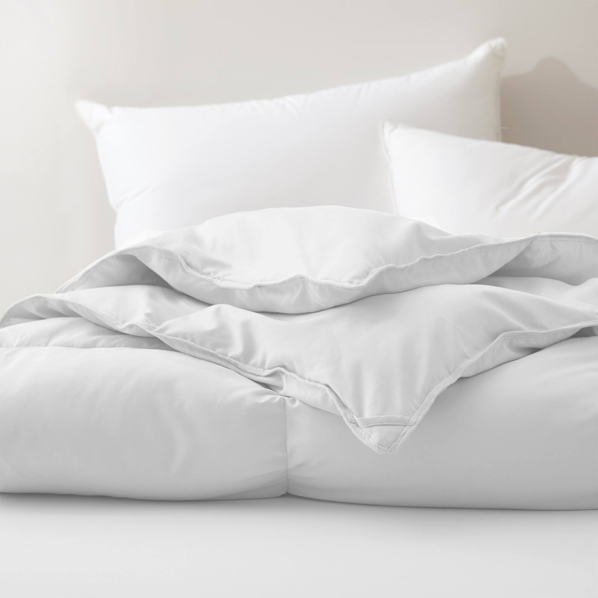 Back. Peace Nest - Peace Nest Lightweight White Goose Down Feather Fiber Comforter Duvet Insert, White, King - White.