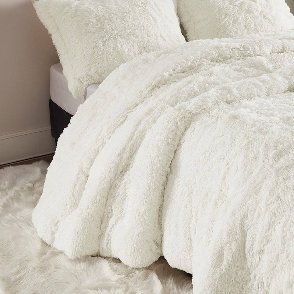 Alt View 2. Gracie Mills - Gracie Mills Susie Solid Shaggy Long Fur Duvet Cover Set - Ivory.
