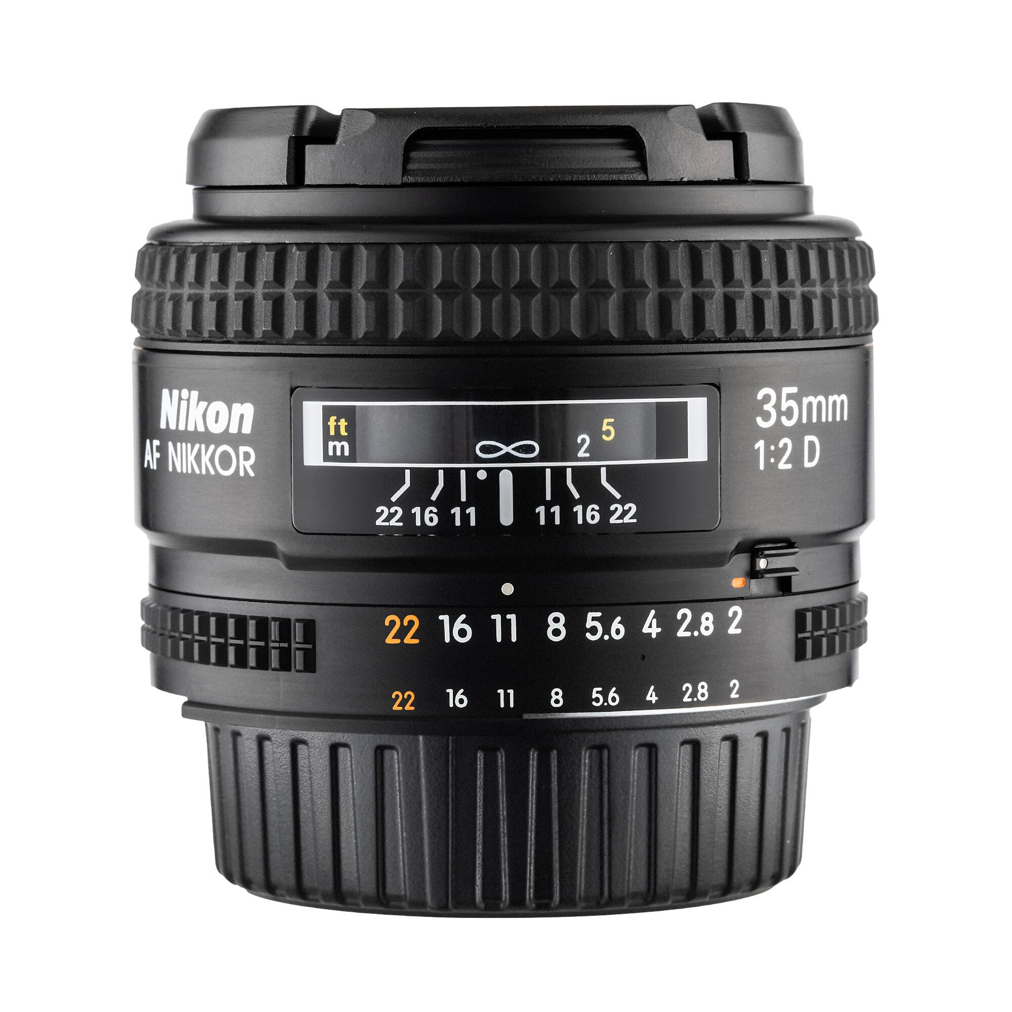 Nikon AF NIKKOR 35mm 1:2 D  
ft m  
22 16 11 8 5.6 4 2.8 2  
22 16 11 8 5.6 4 2.8 2