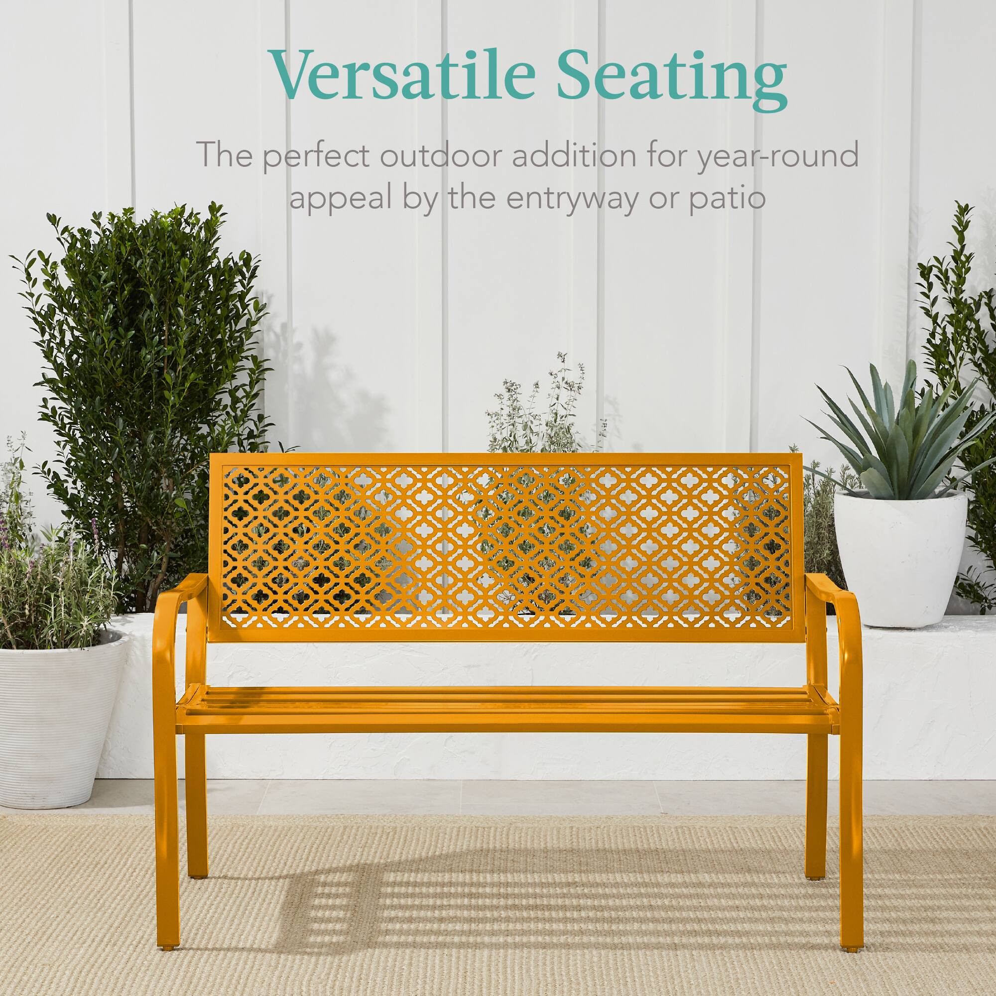 Versatile Seating  
The perfect outdoor addition for year-round appeal by the entryway or patio