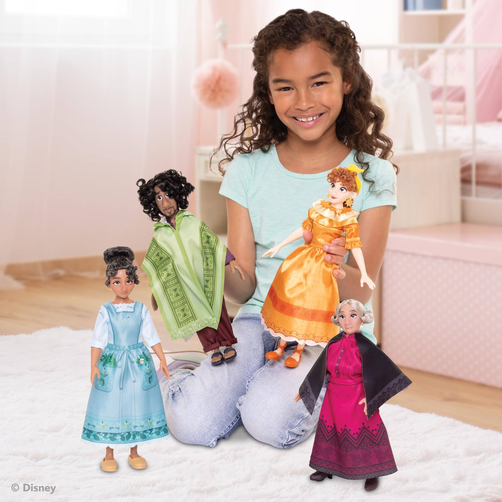 Alt View 2. Disney - Disney Encanto Ultimate Madrigal Family Dolls Gift Set Includes 12 Dolls.