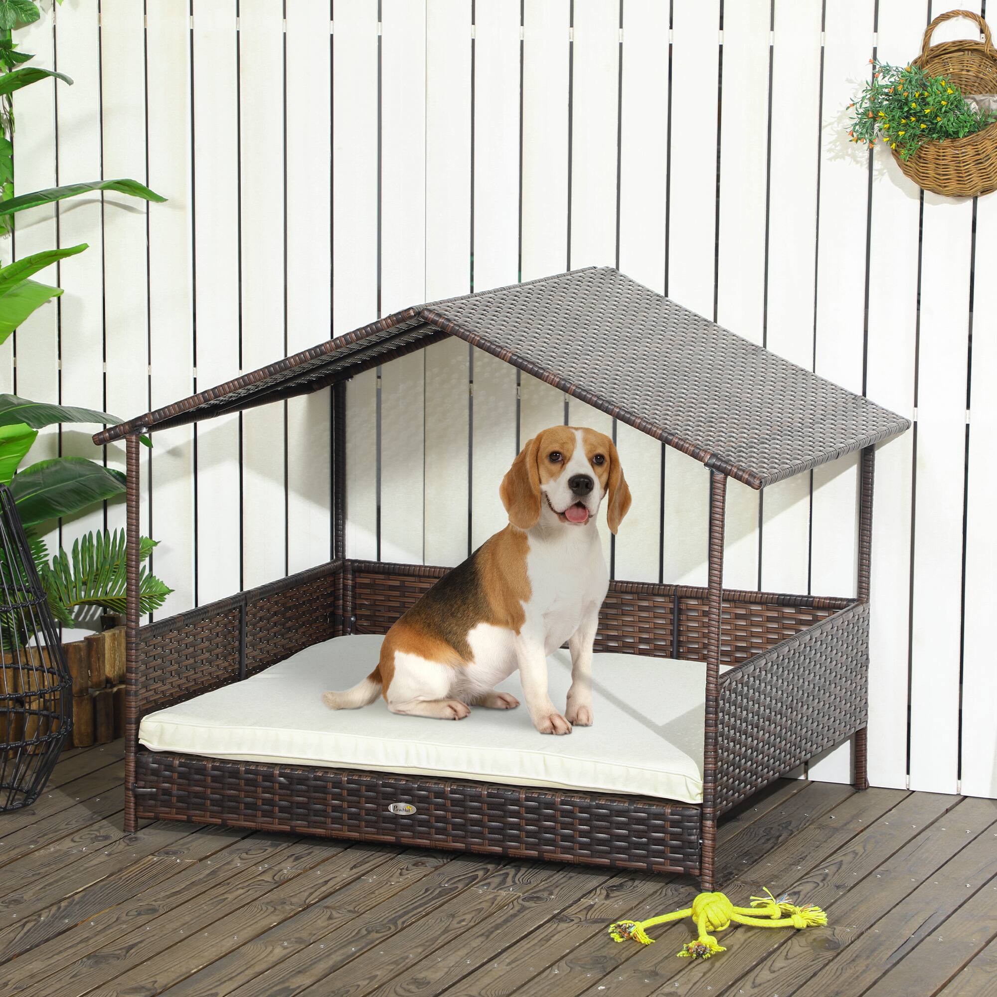 Angle. Pawhut - Outdoor Wicker Dog House with Canopy, Rattan Bed, Soft Cushion Removable Cover, Medium/Large Dogs - Cream White.