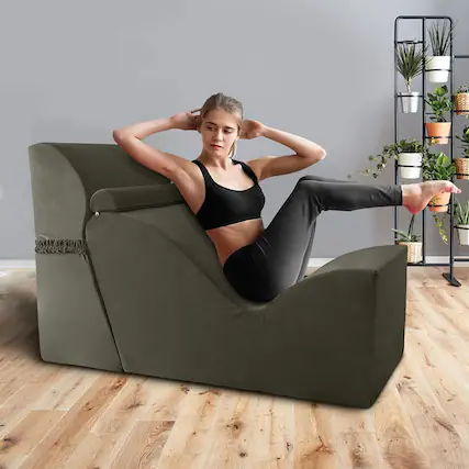Front. wowmax - Modern Velvet Chaise Lounge - Ergonomic Yoga Chair w/ Curved Design for Bedroom or Living Room - Coffee.