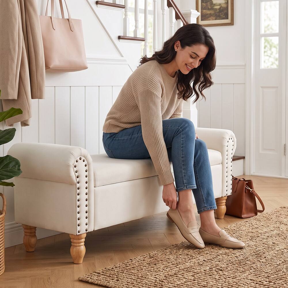 Angle. Ropilly - Ropilly Beige Storage Ottoman Bench, Fabric End of Bed Bench with Rolled Arms and Wood Legs for Entryway and Living Room - Beige.