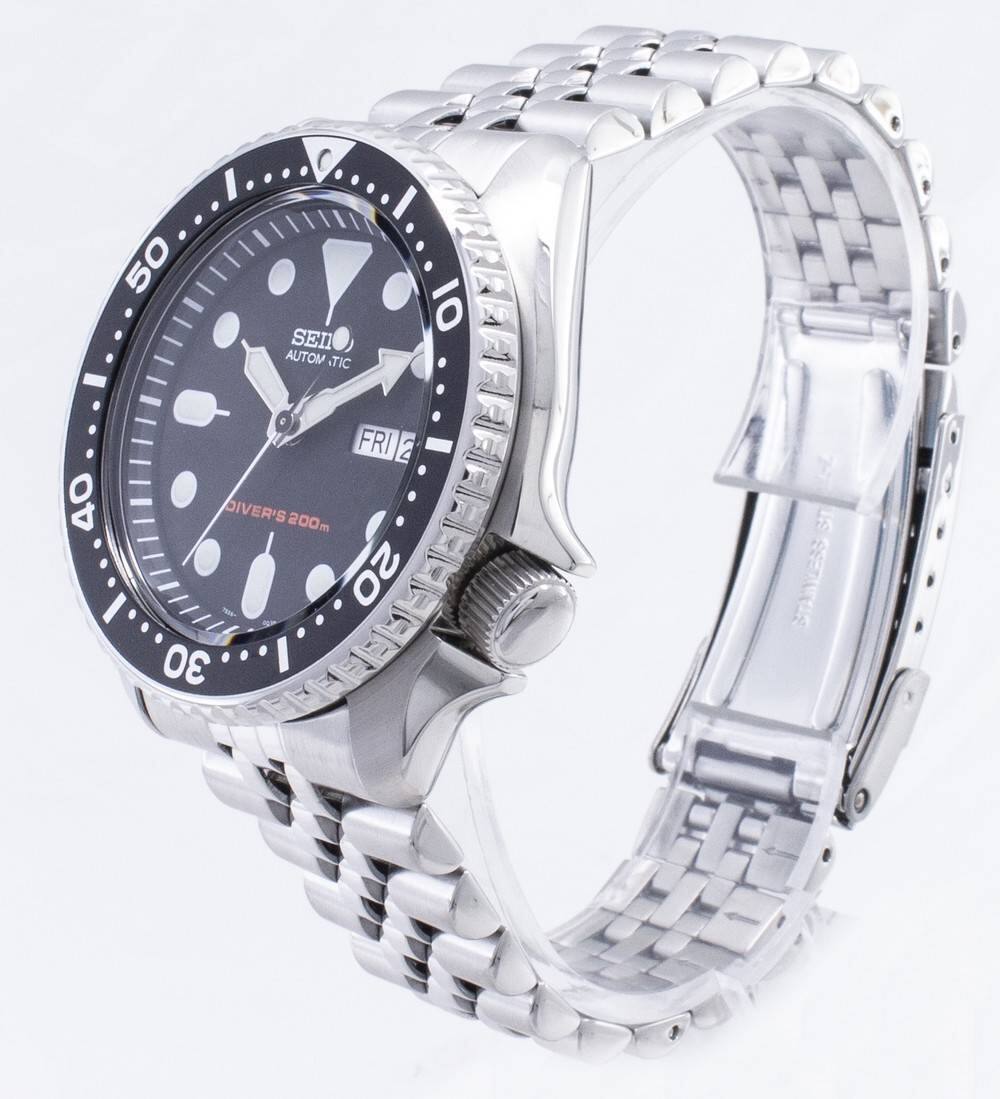 SEIKO  
AUTOMATIC  
FRI 2  
DIVER'S 200m