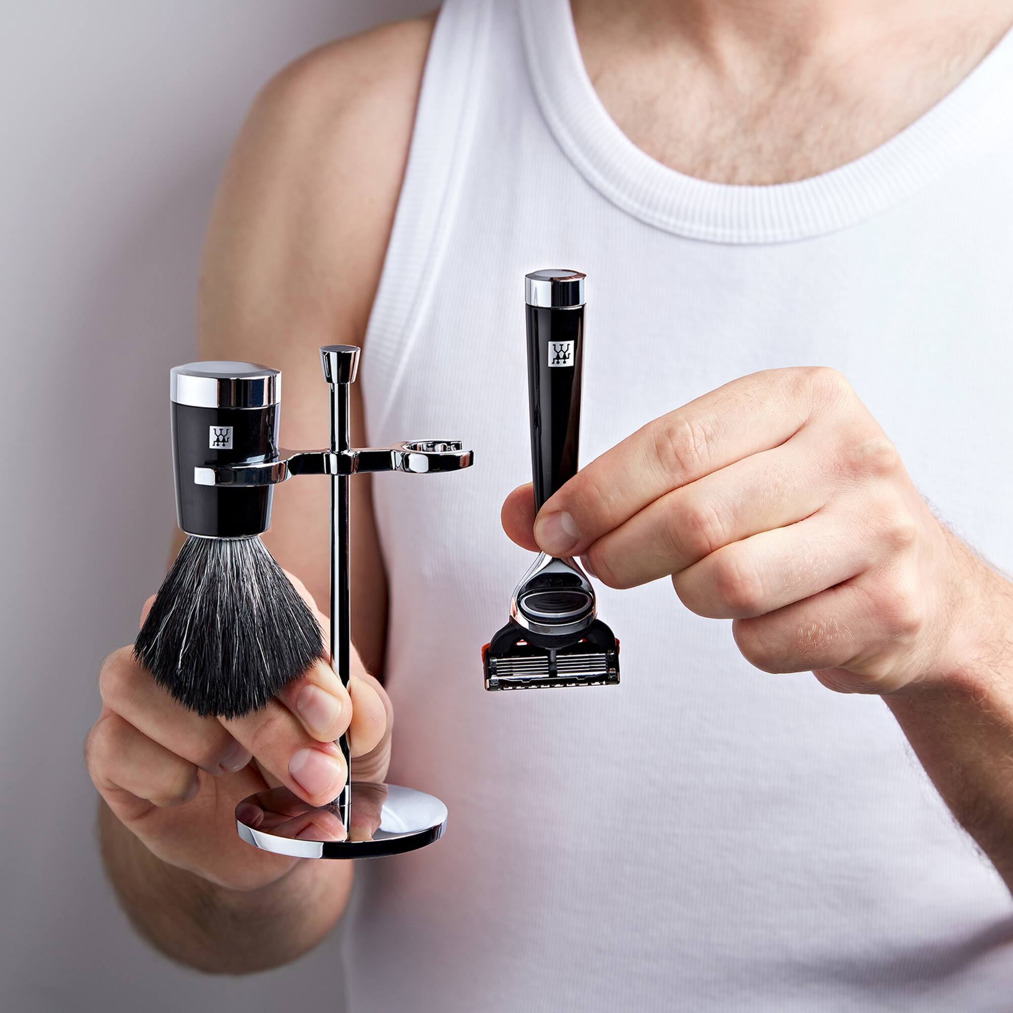 Alt View 6. ZWILLING - ZWILLING Beauty Classic 2-pc Shaving Set with Razor - Black.