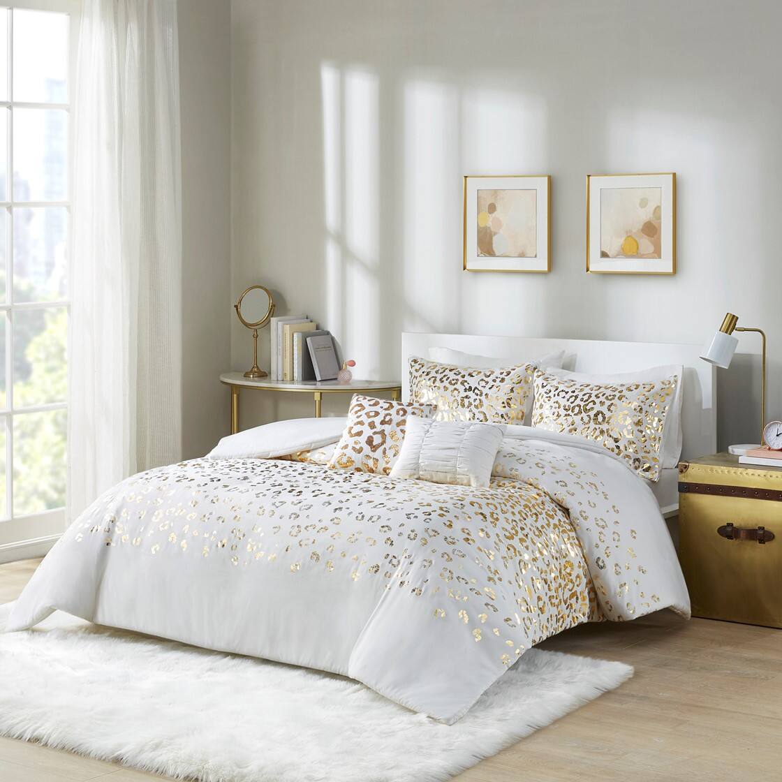 Alt View 1. Gracie Mills - Gracie Mills Amos Gold Leopard Metallic Duvet Cover Set - Ivory/Gold.
