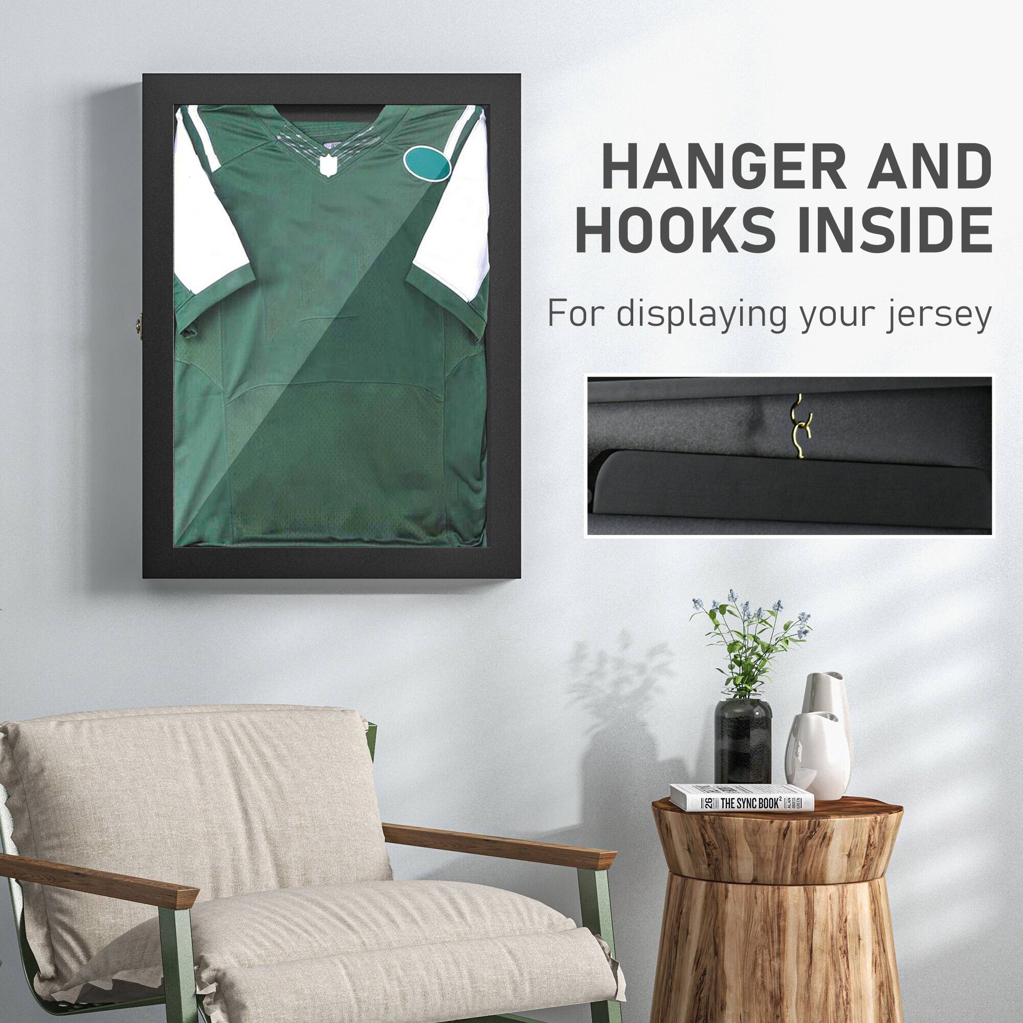 HANGER AND HOOKS INSIDE
For displaying your jersey
THE SYNC BOOK