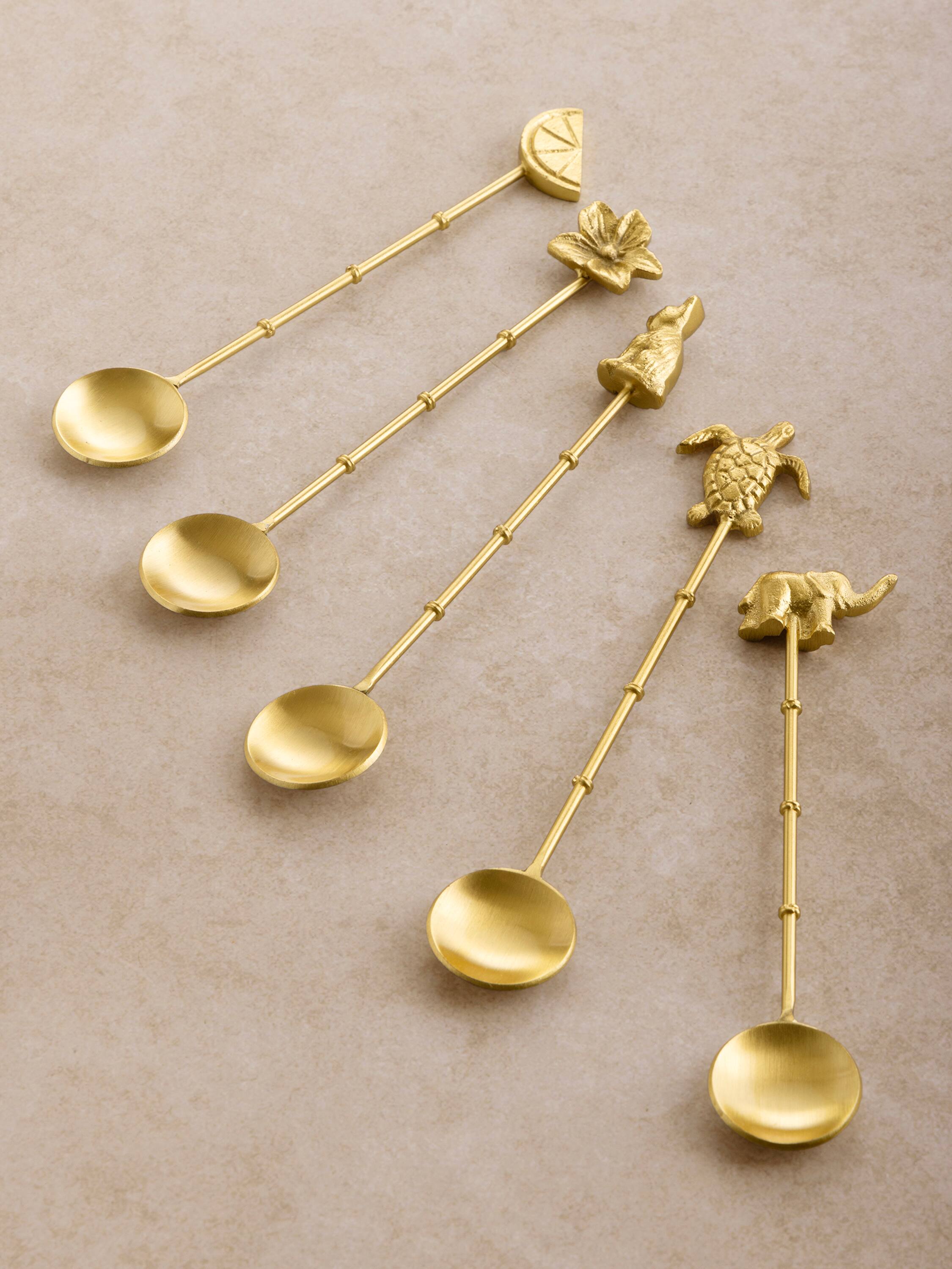 Left. GAURI KOHLI - Amaelia Teaspoons - Matte gold.