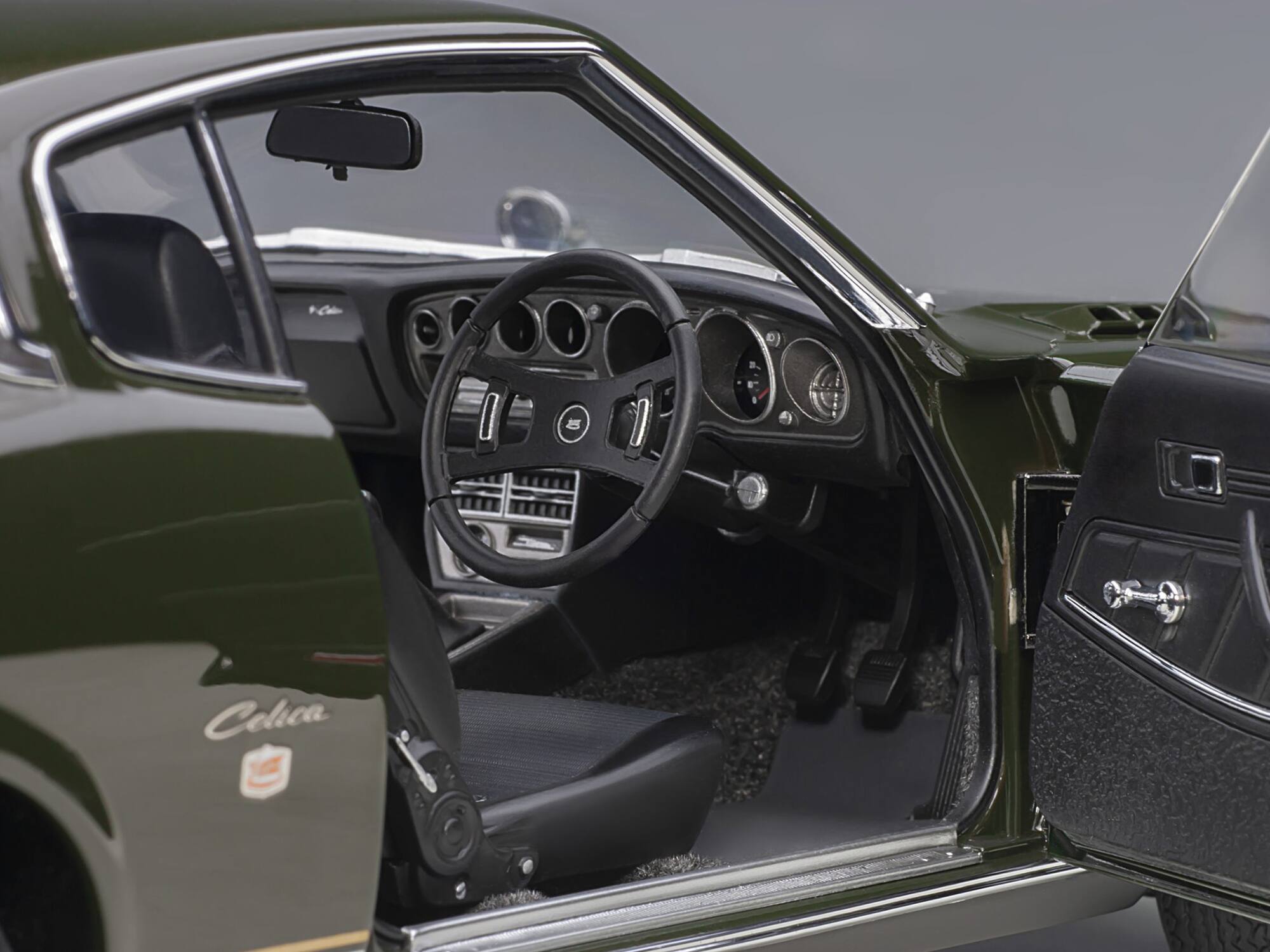 Alt View 3. Autoart - 1973 Toyota Celica Liftback 2000GT (RA25) RHD (Right Hand Drive) Moss Green 1/18 Model Car by Autoart.