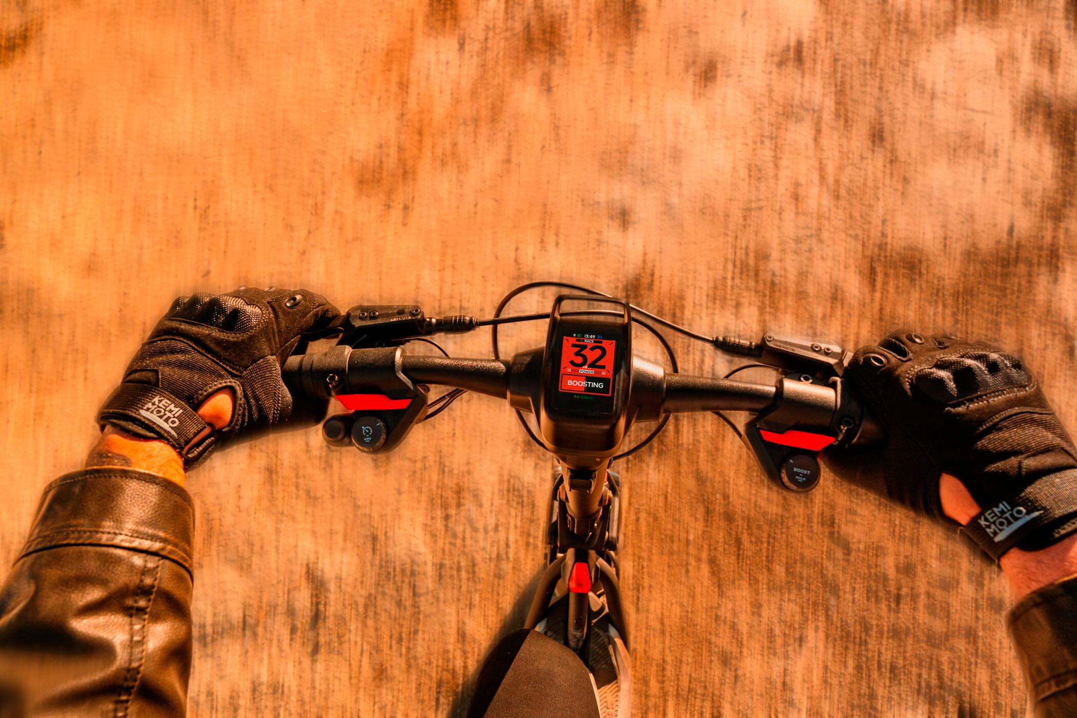 Moto 32 is boosting.