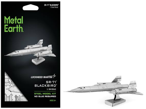 SR-71 BLACKBIRD
1-Sheet Model
Metal Earth
LOCKHEED MARTIN
SR-71 BLACKBIRD
1:324 SCALE
STEEL MODEL KIT
NO GLUE REQUIRED
AGES 14+