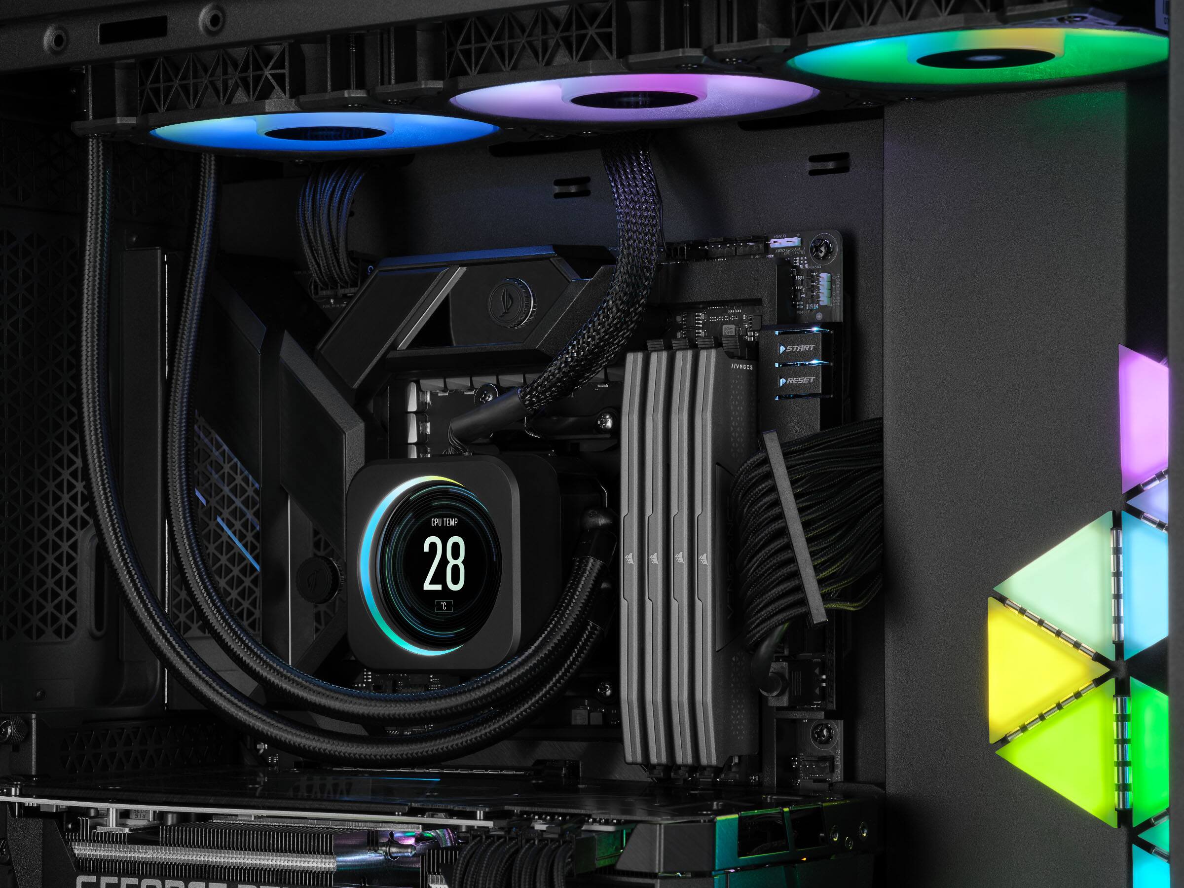 CORSAIR VENGEANCE 32GB (2x16GB) DDR5 5600MHz C40 UDIMM Desktop