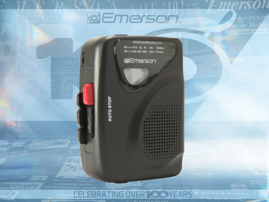 A SILVER EMERSON TU2 $10!  
JL SALE  
Emerson STYLE QUALITY AND BEAUTY  
Emerson WORLDS BEST  
Verer Hefor 925  
FM 87.5 92 97 103 108 MHz  
AM 520 800 1000 1400 1710 KHz  
$19.95  
Emerson STOP AUTO T  
Emerson Vanguard  
B-transistor radio  
CELEBRATING OVER 100 YEARS