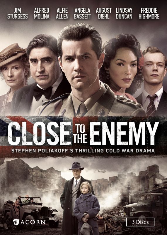 

Close to the Enemy: Season 1 [DVD]