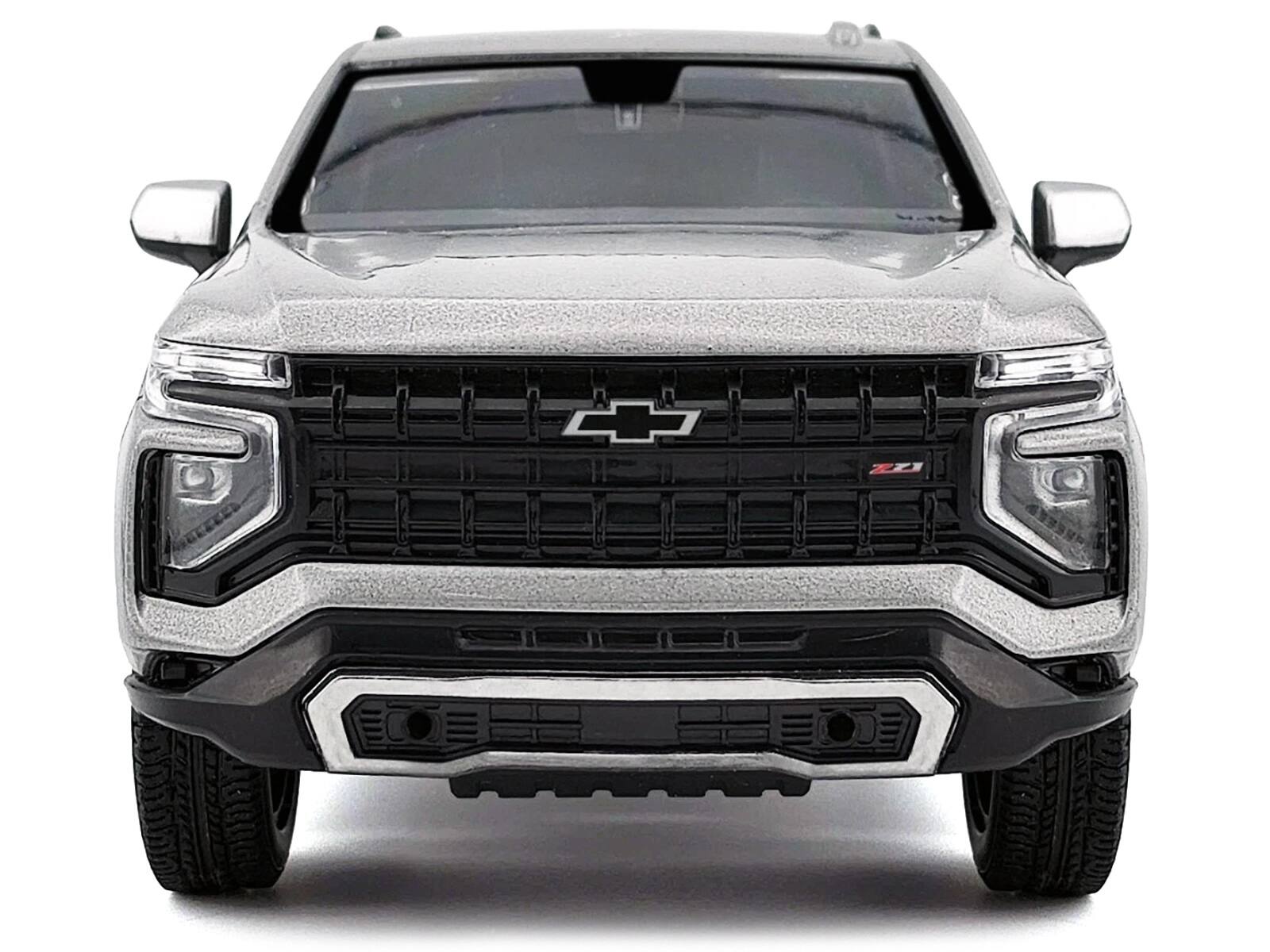 Alt View 2. Motormax - 2025 Chevrolet Tahoe Z71 Gray Metallic "Timeless Legends" Series 1/24 Diecast Model Car by Motormax.