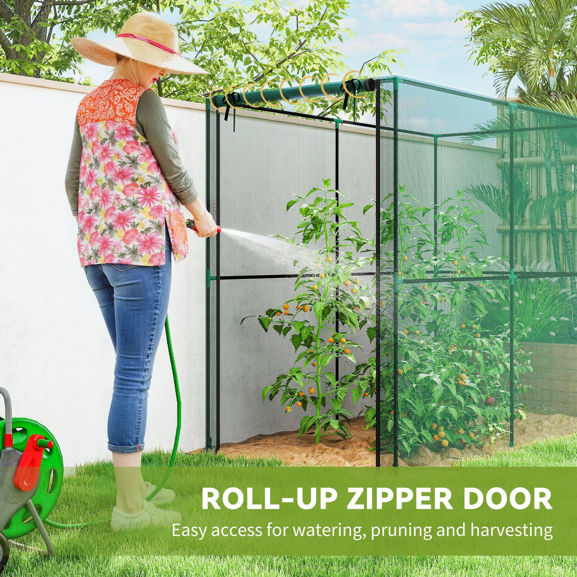 ROLL-UP ZIPPER DOOR  
Easy access for watering, pruning and harvesting