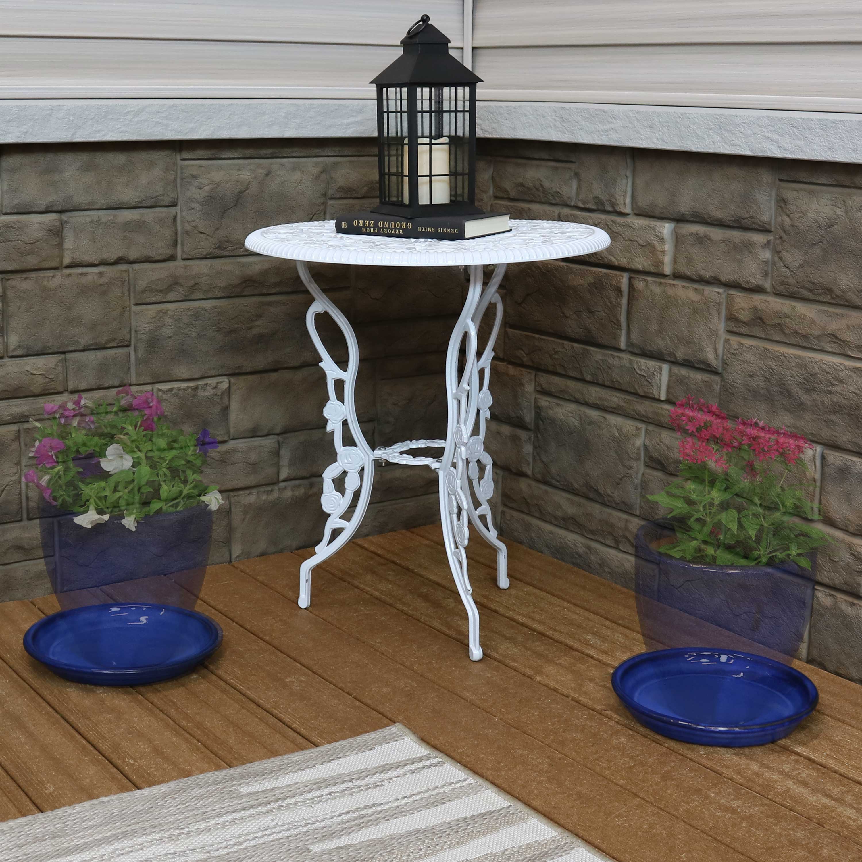 The text on the image reads:

"DOES OE L.... BLURS"