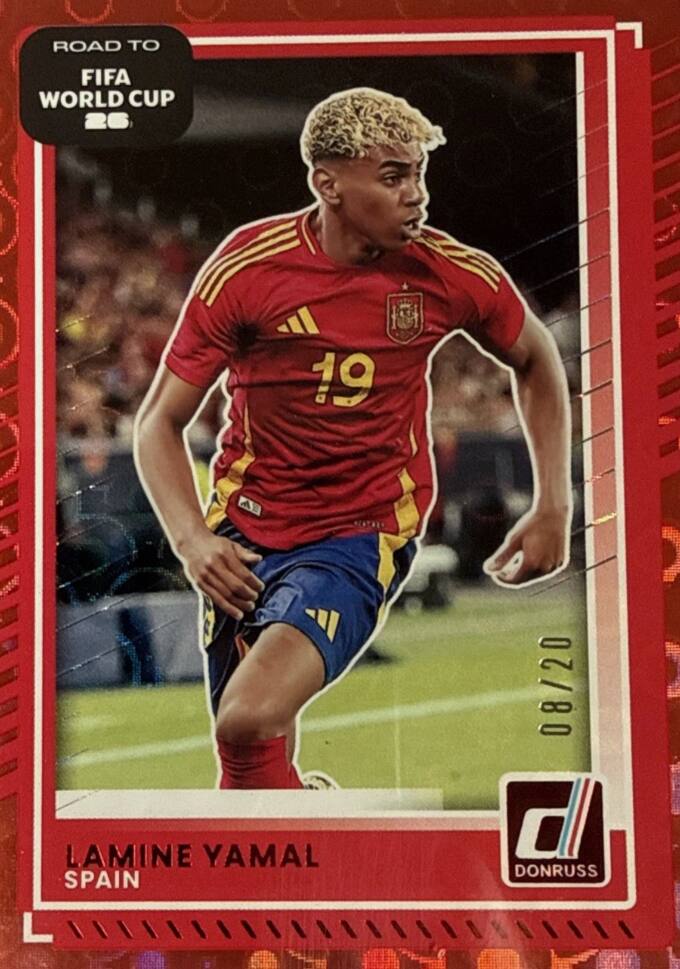 ROAD TO FIFA WORLD CUP 26  
LAMINE YAMAL SPAIN  
08/20  
DONRUSS 1