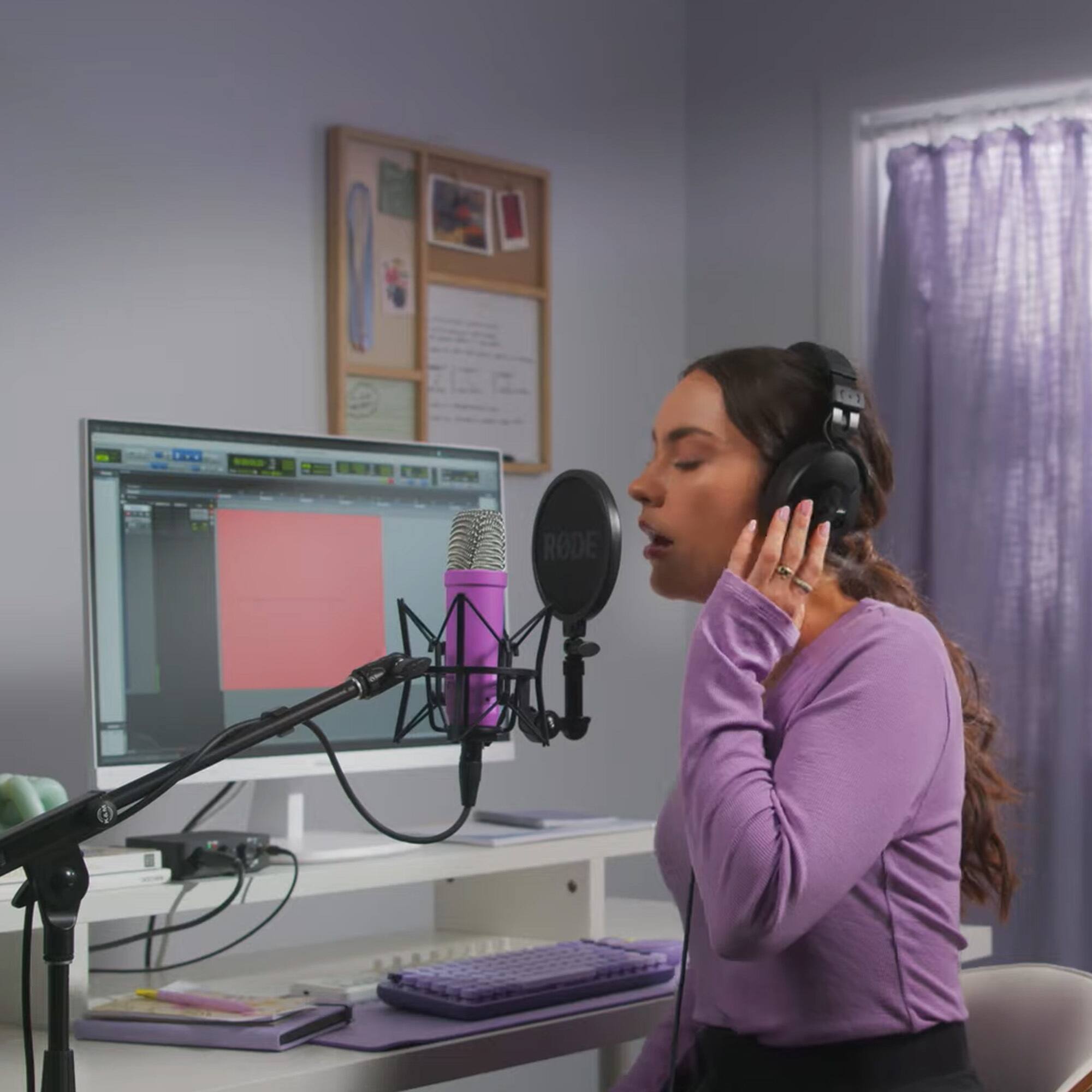 Back. RODE - Rode NT1 Signature Series Studio Condenser Microphone (Purple).