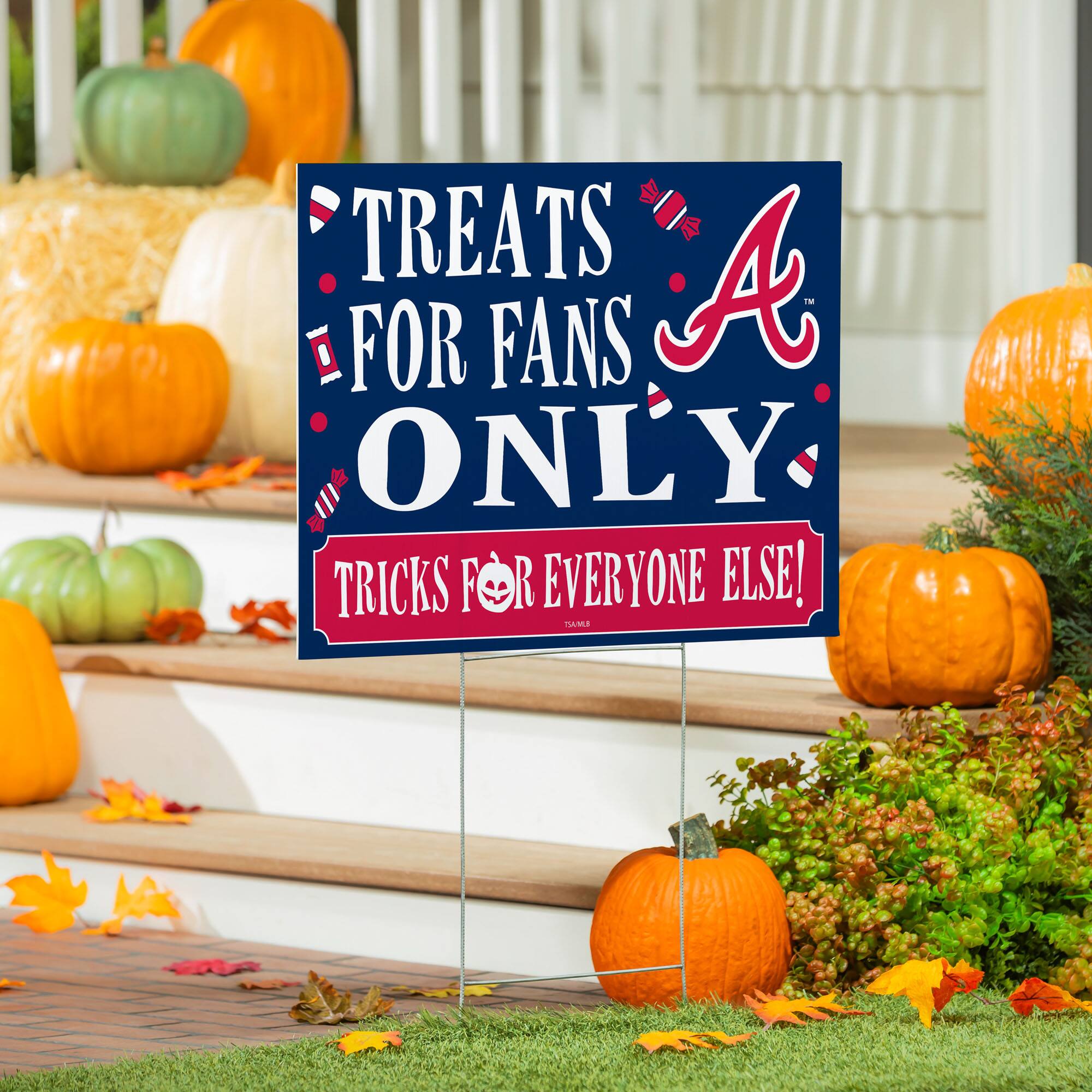 TREATS FOR FANS ONLY  
TRICKS FOR EVERYONE ELSE!
