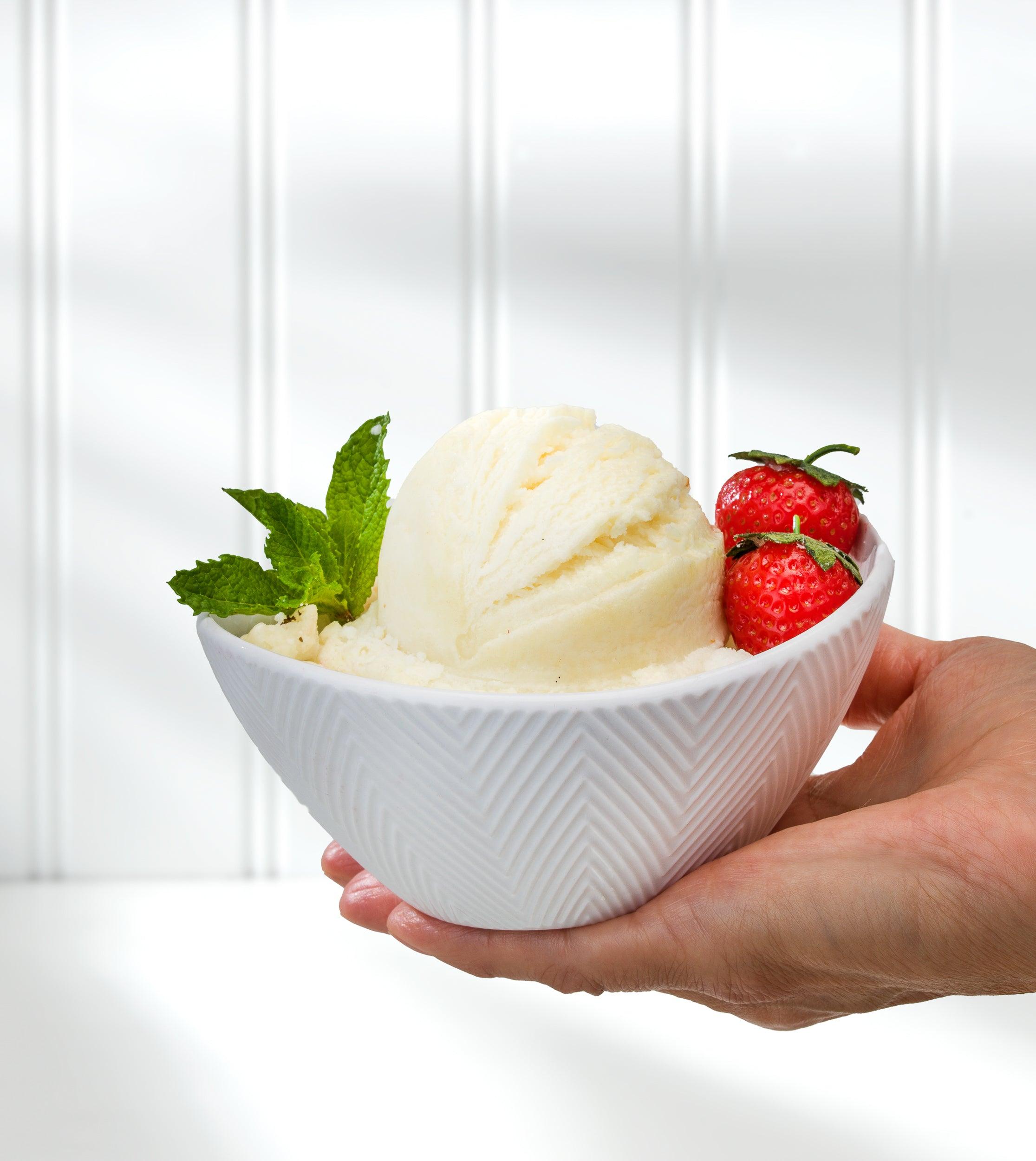 Angle. Euro Ceramica Home - Highlands Set of 3 White Stoneware Prep & Serve Nesting Bowls - White.