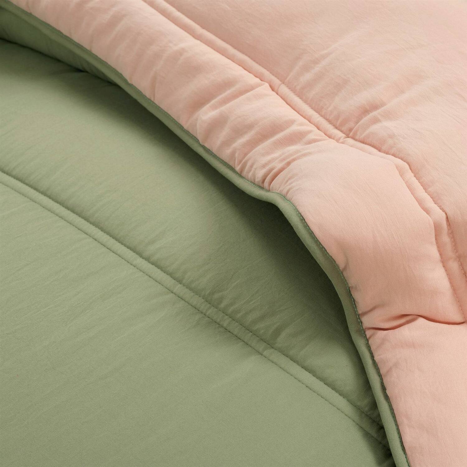 Back. Hivvago - Twin/XL Soft Lightweight Reversible Quilted Comforter Set in Green/Pink - Green/Pink.