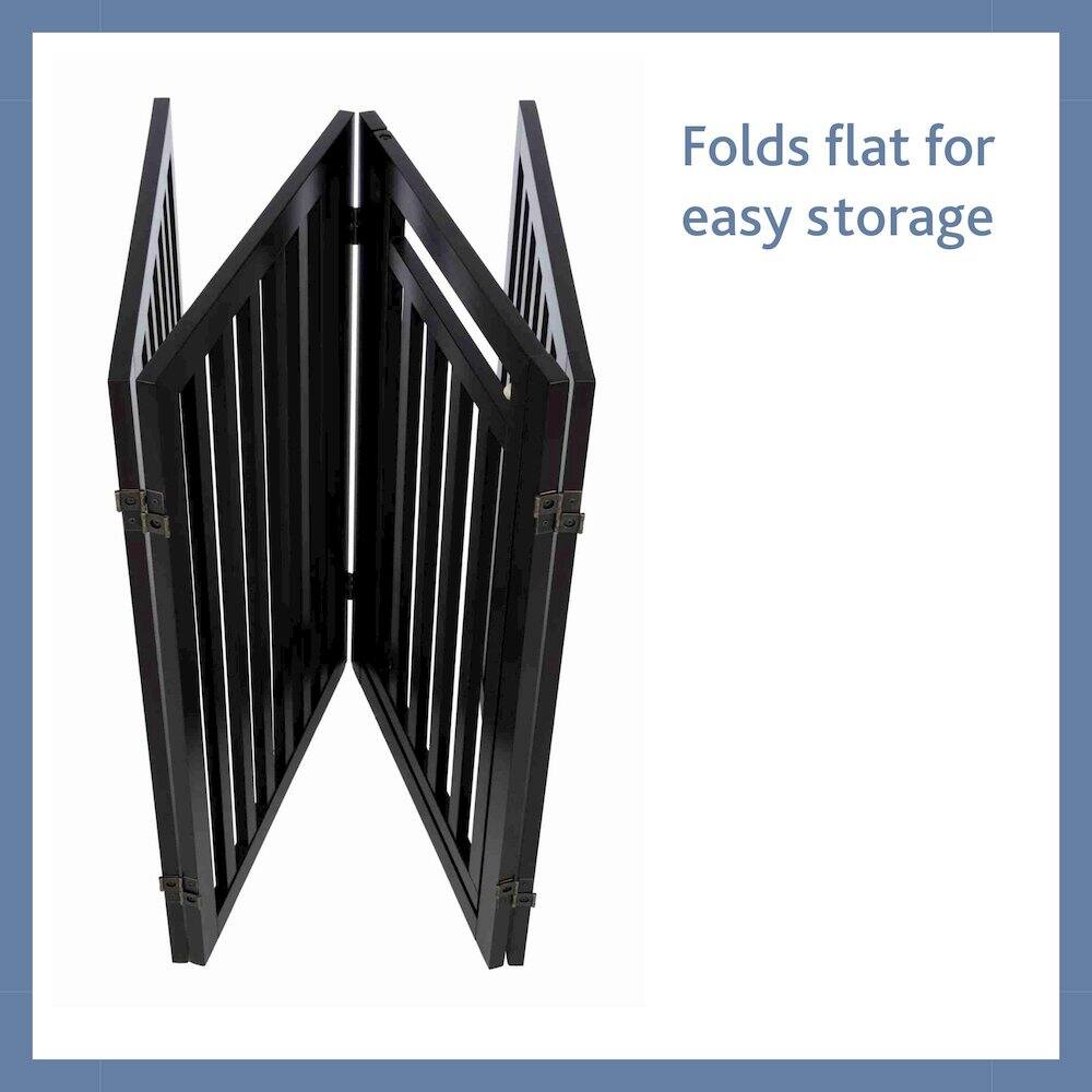 Folds flat for easy storage