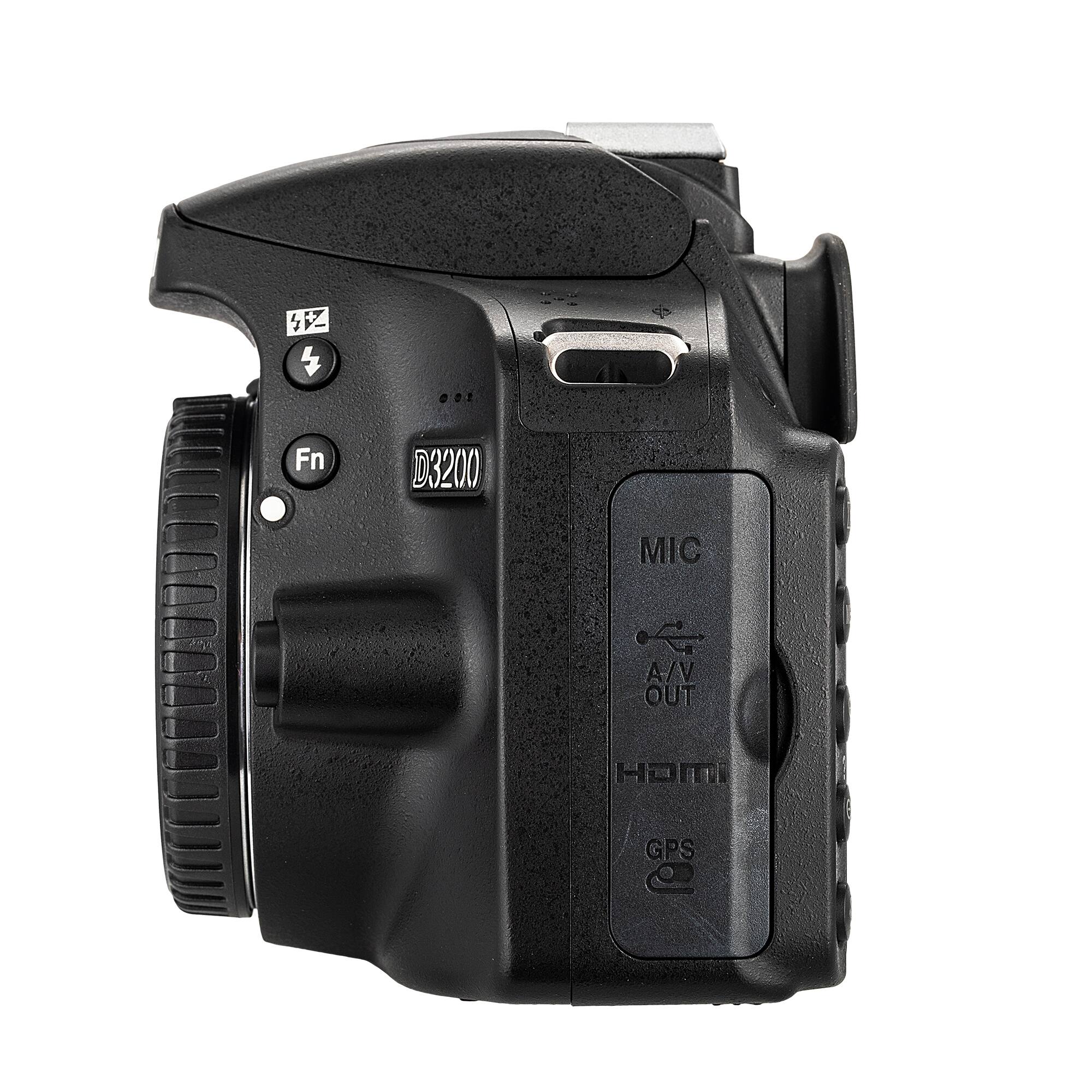 24 4 Fn D3200 MIC A/V OUT HDMI GPS