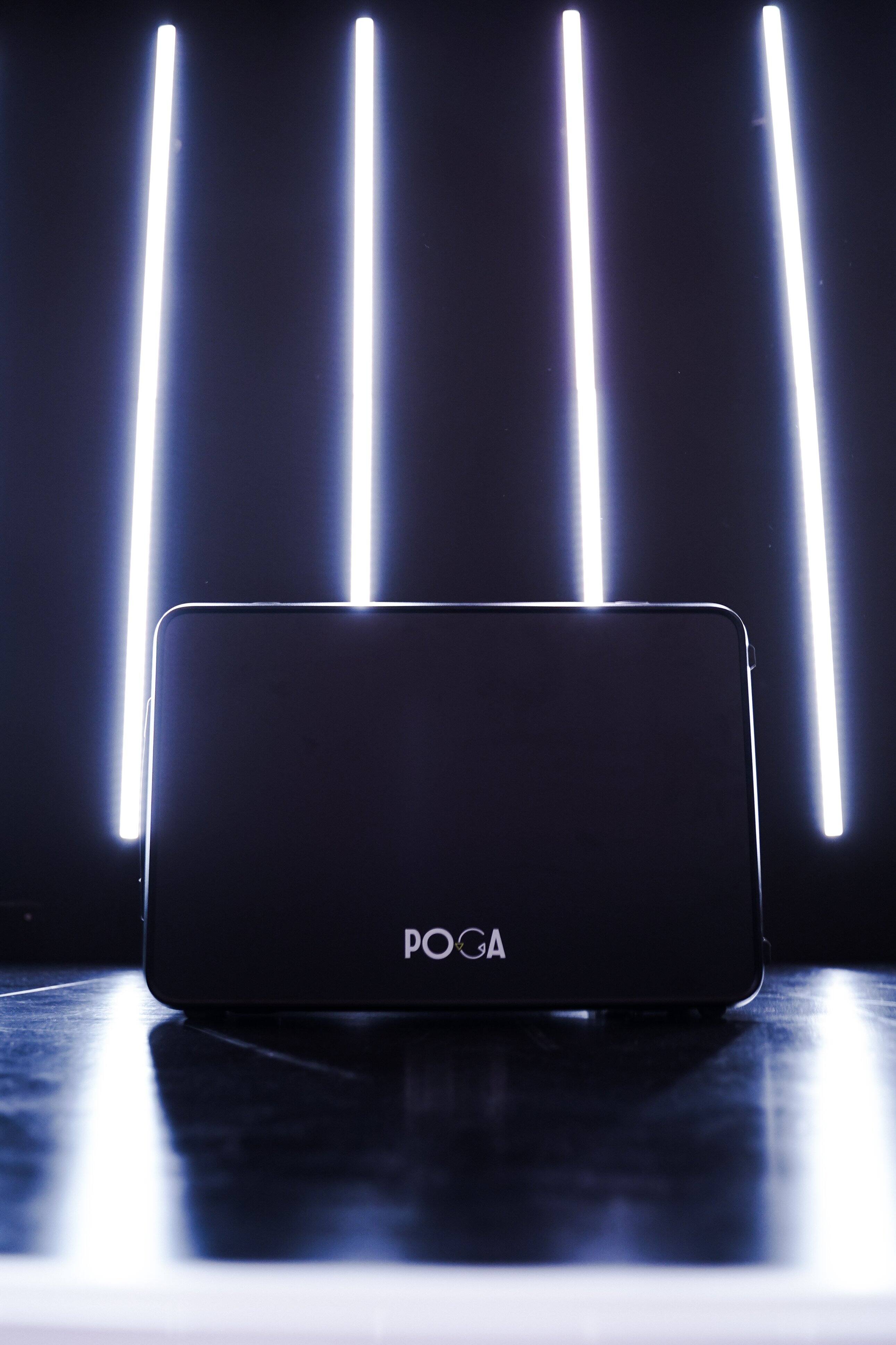 Alt View 21. POGA - LUX PlayStation 5 Premium Portable Console Travel Case w/ Trolley and 24" AOC Gaming Monitor - Black.