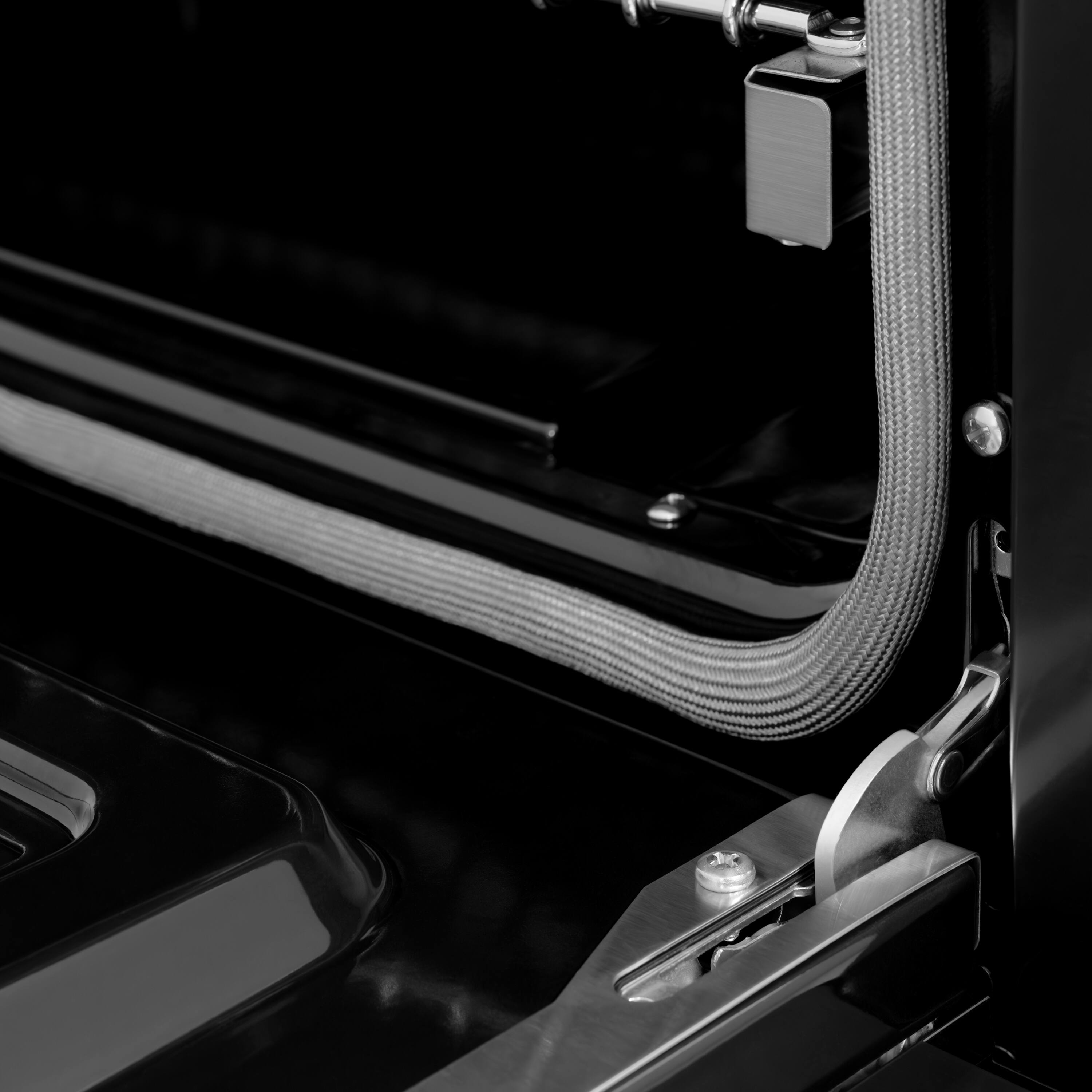 Alt View 12. ZLINE - ZLINE 48" Classic Double Oven Dual Fuel Range in Black Stainless w/ 8 Brass Burners (CDRB-BR-48) - Black Stainless Steel.