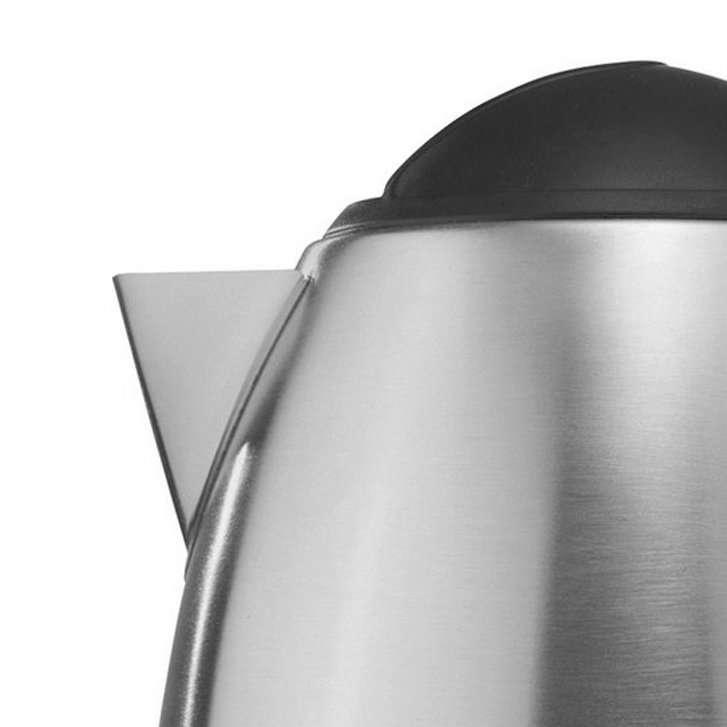 Alt View 2. Brentwood - Brentwood 1.2 L Stainless Steel Electric Cordless Tea Kettle 1000W in Brushed Chrome - Chrome.