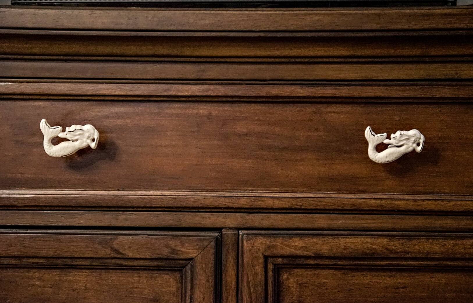 Alt View 4. Zeckos - Set of 6 White Painted Cast Iron Mermaid Drawer Pull Rustic Furniture Decor Knob - White.