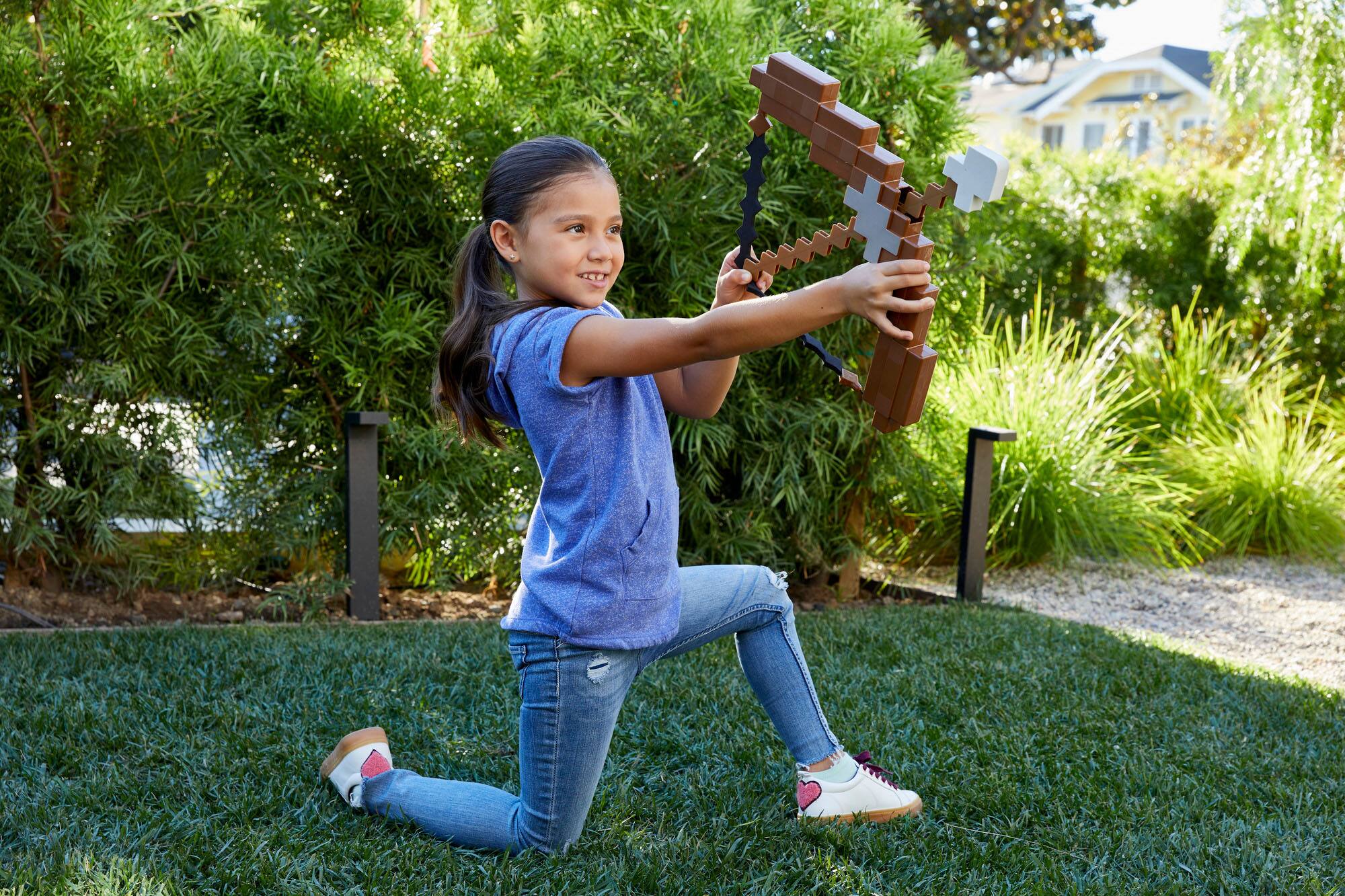 Alt View 6. Minecraft - Ultimate Bow and Arrow Set with Sounds.