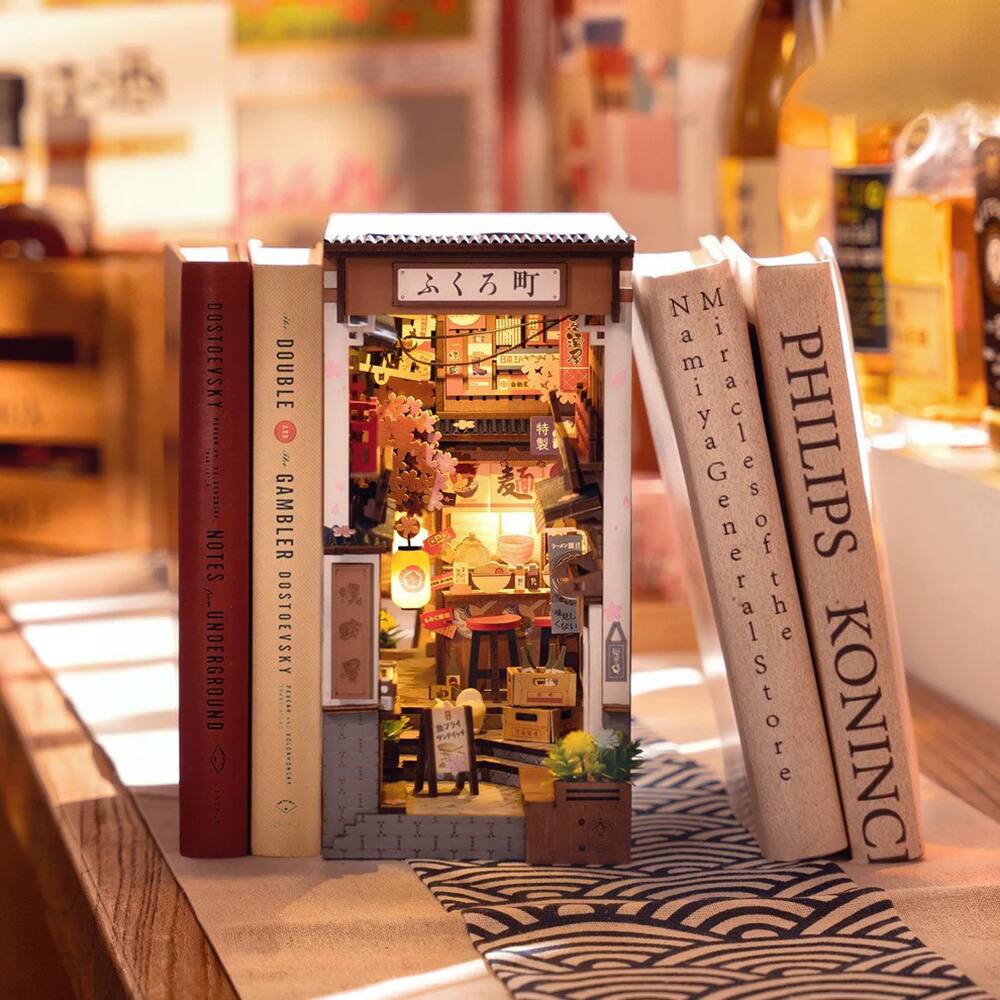 DOSTOEVSKY  
NOTES UNDERGROUND  
DOSTOEVSKY  
DOUBLE GAMBLER  

Miracles of the  
General Store  

PHILIPS  
KONING