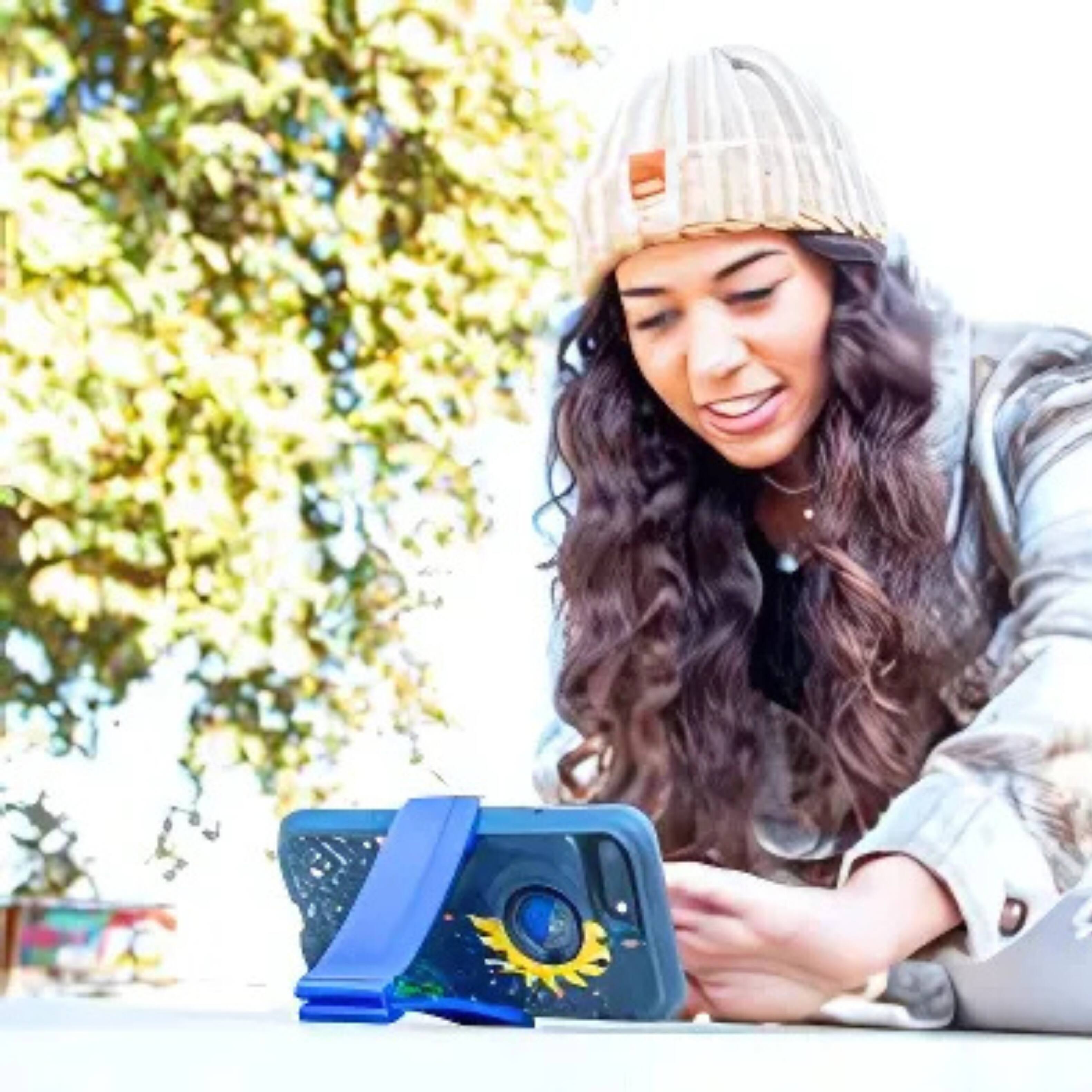 Left. GoBrands - GatorGrip Phone Stand - Blue.