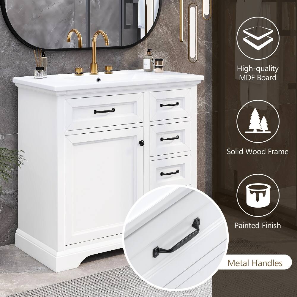 High-quality MDF Board  
Solid Wood Frame  
Painted Finish  
Metal Handles