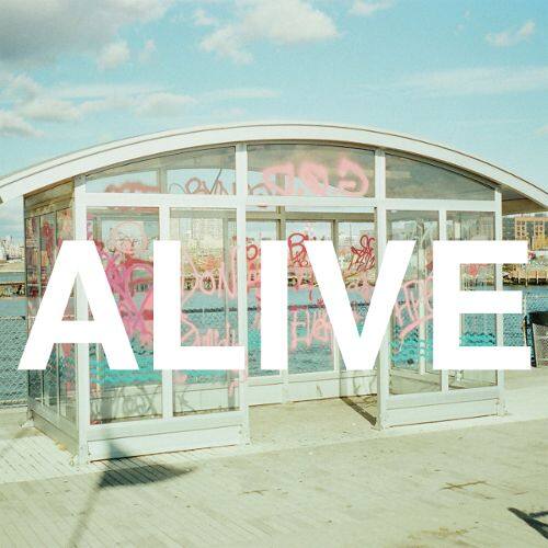

Alive [LP] - VINYL